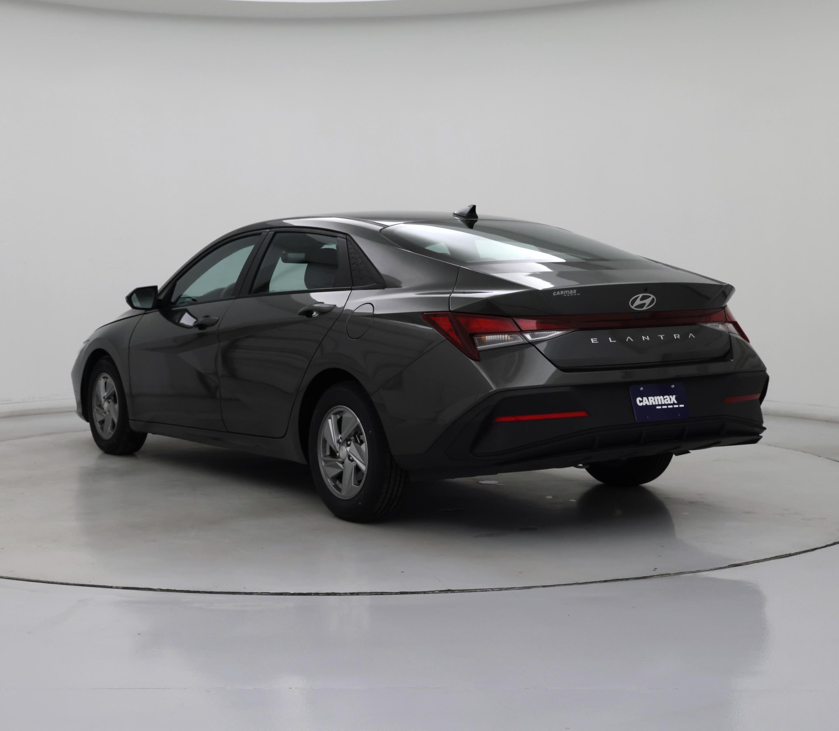 Thumbnail: 2024 Hyundai Elantra - 2