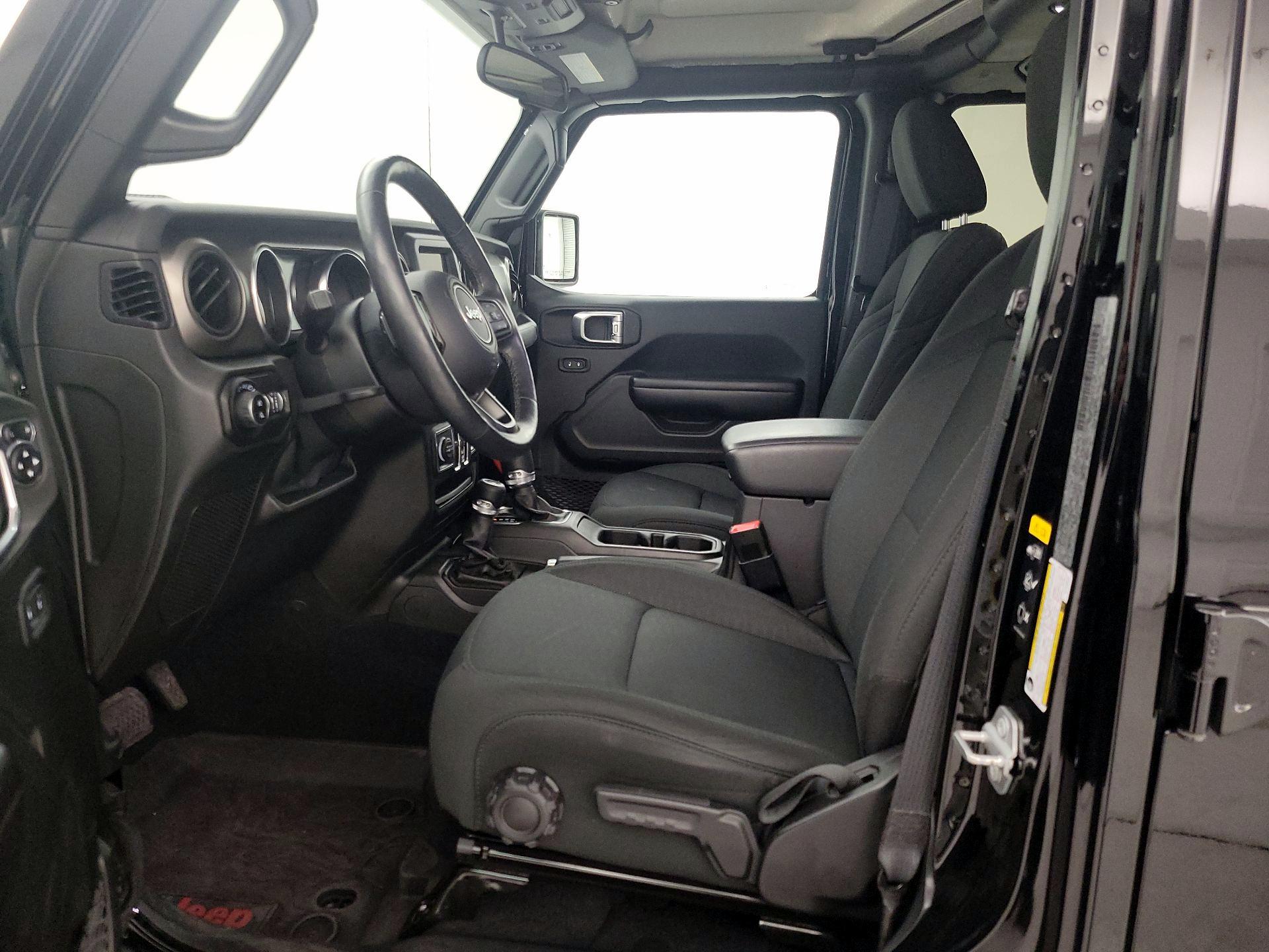 Thumbnail: 2020 Jeep Gladiator - 11