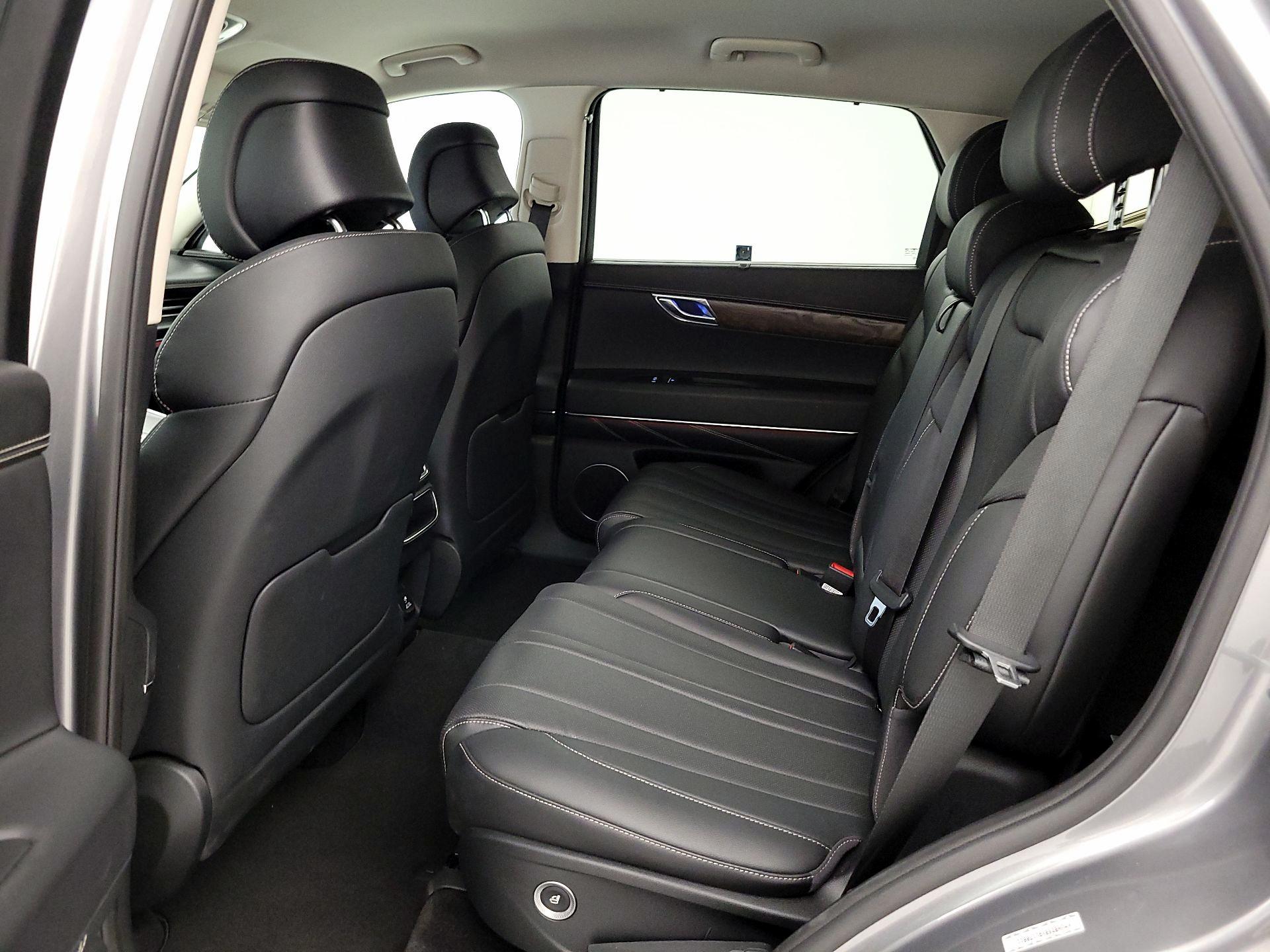 Thumbnail: 2024 Genesis GV80 - 20