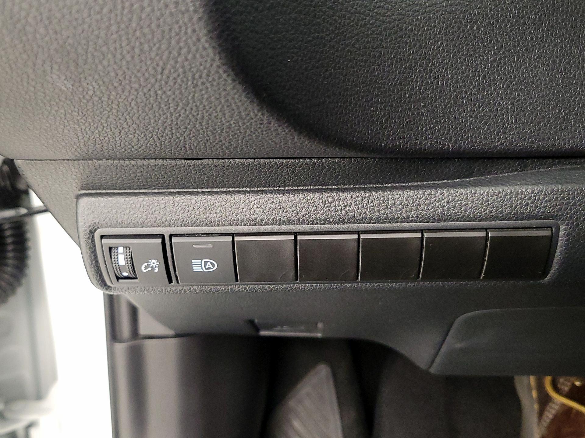 Thumbnail: 2024 Toyota Corolla - 13