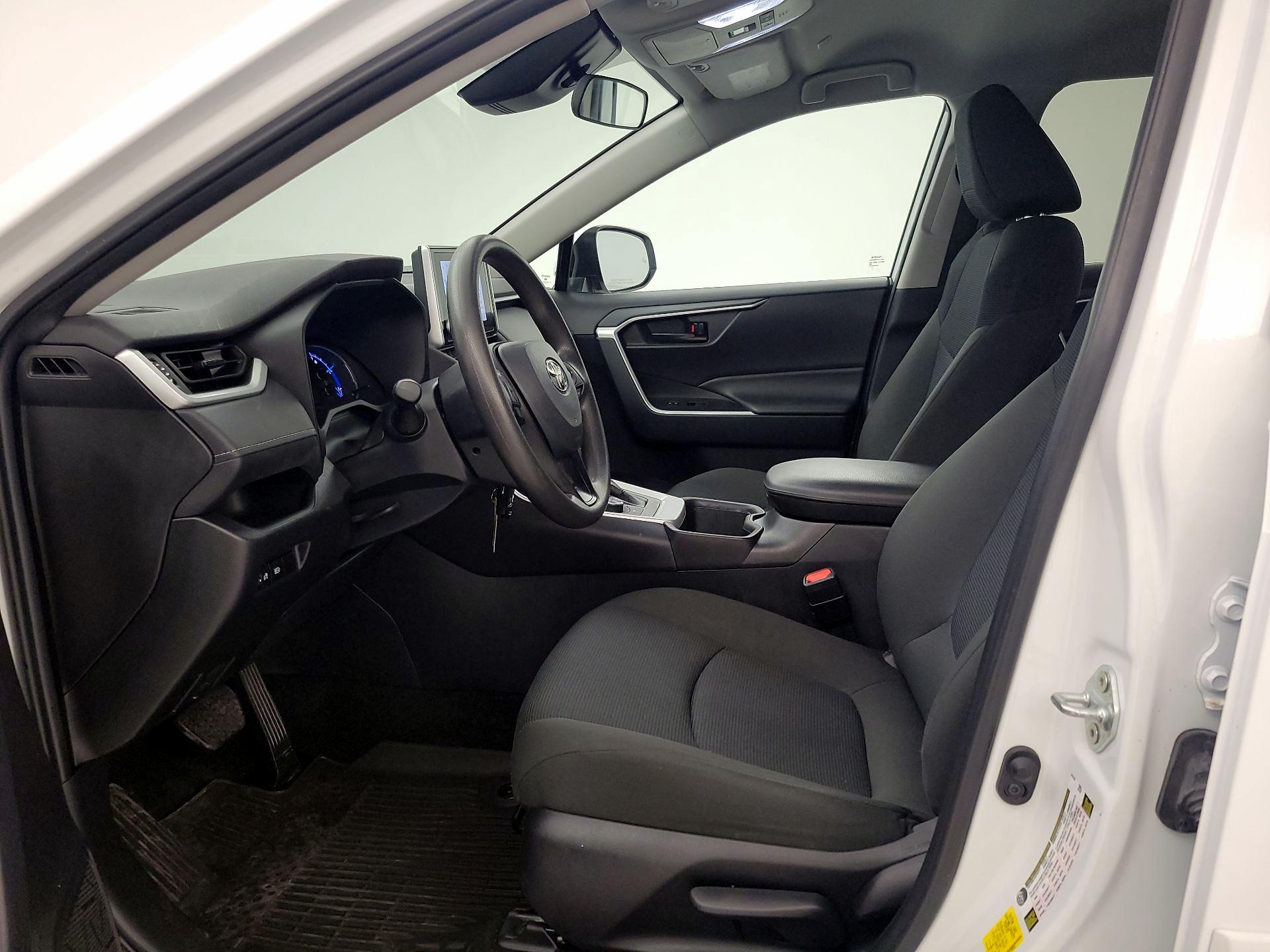 Thumbnail: 2024 Toyota RAV4 - 11