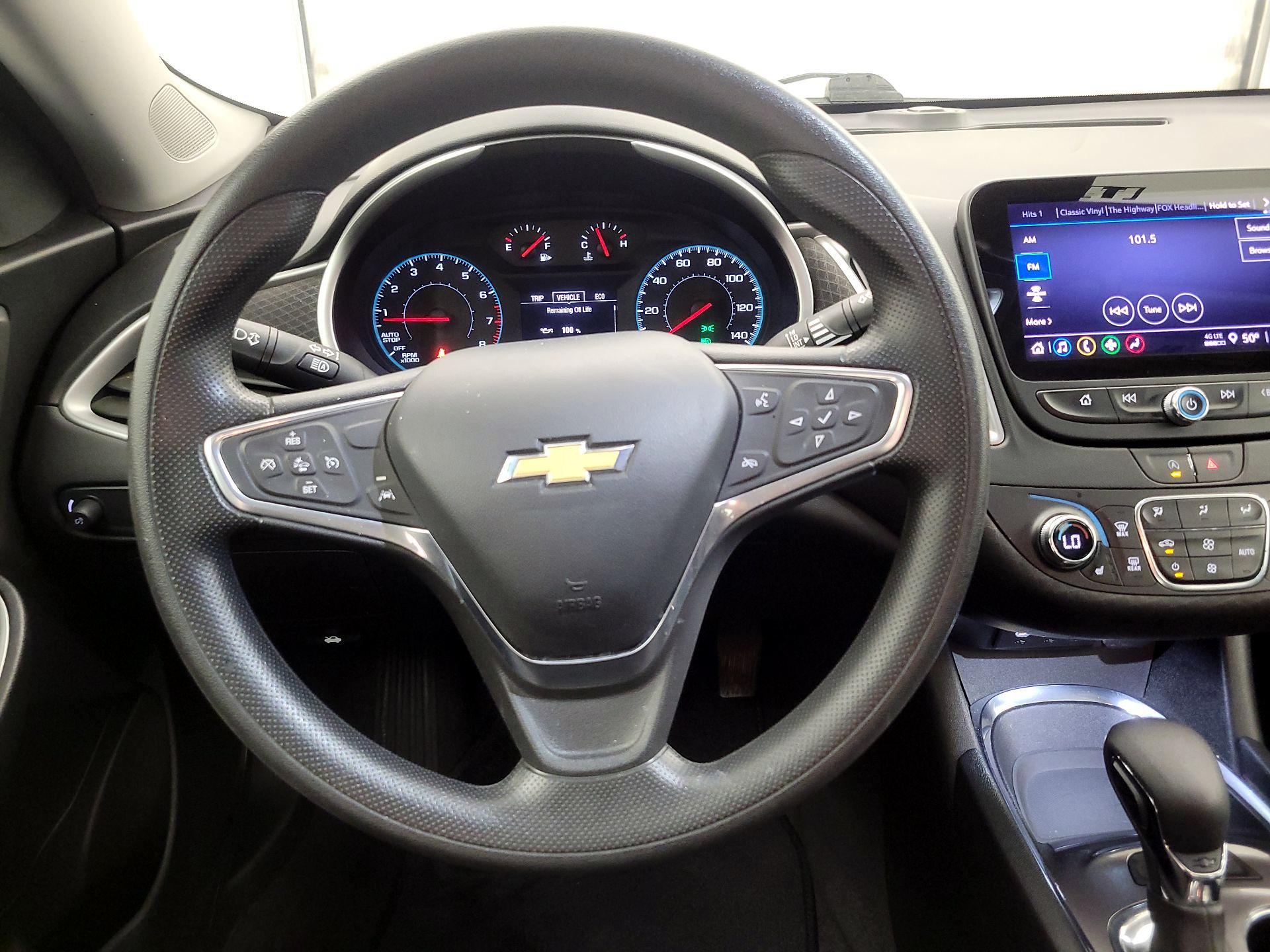 Thumbnail: 2023 Chevrolet Malibu - 10