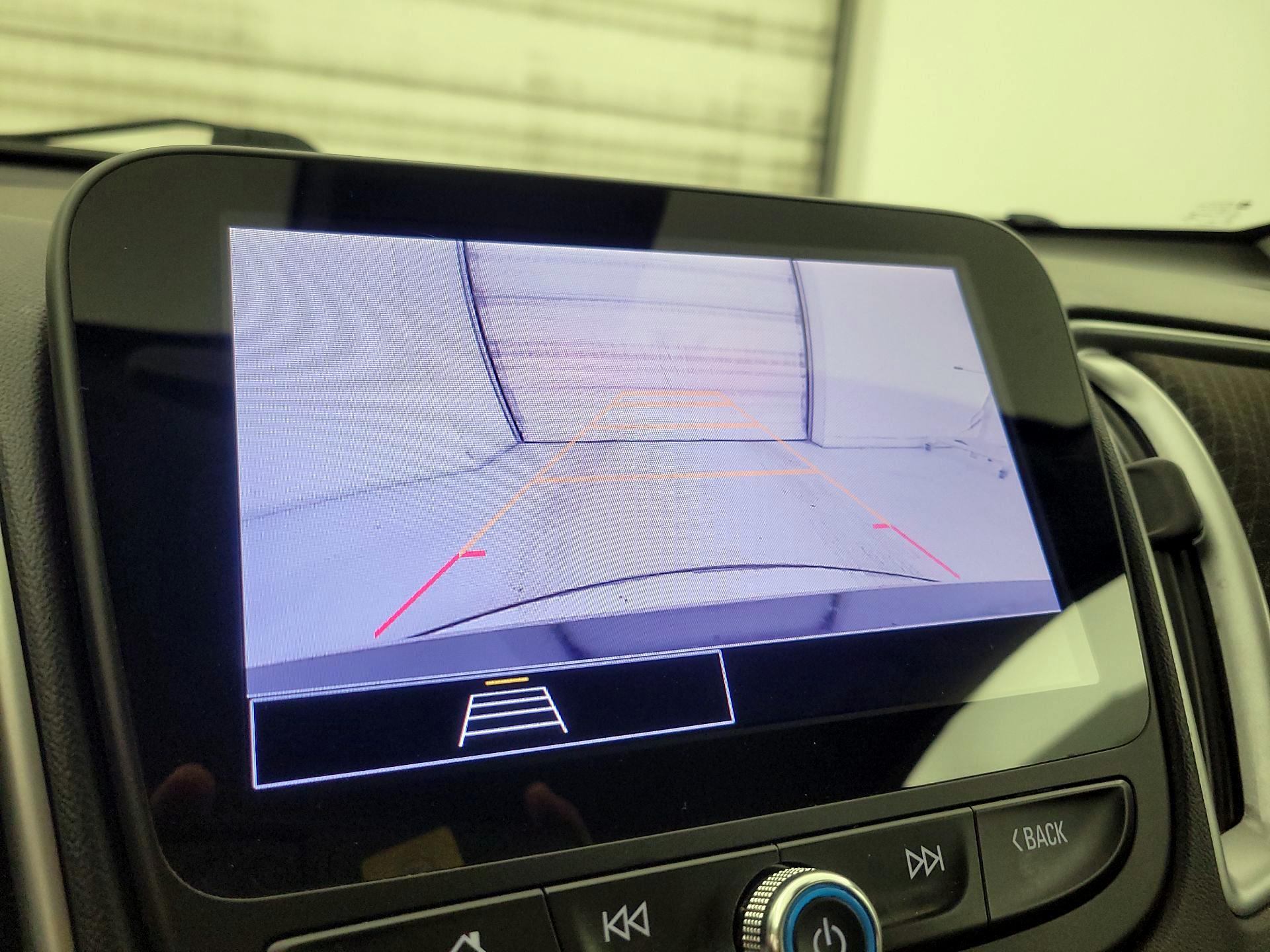 Thumbnail: 2023 Chevrolet Malibu - 14