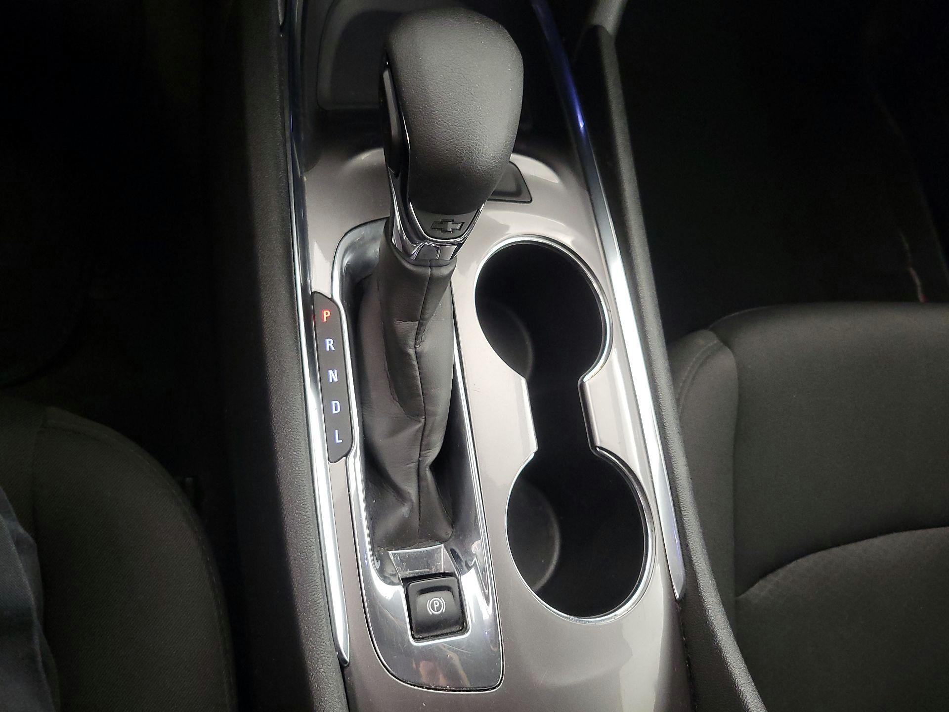 Thumbnail: 2023 Chevrolet Malibu - 17