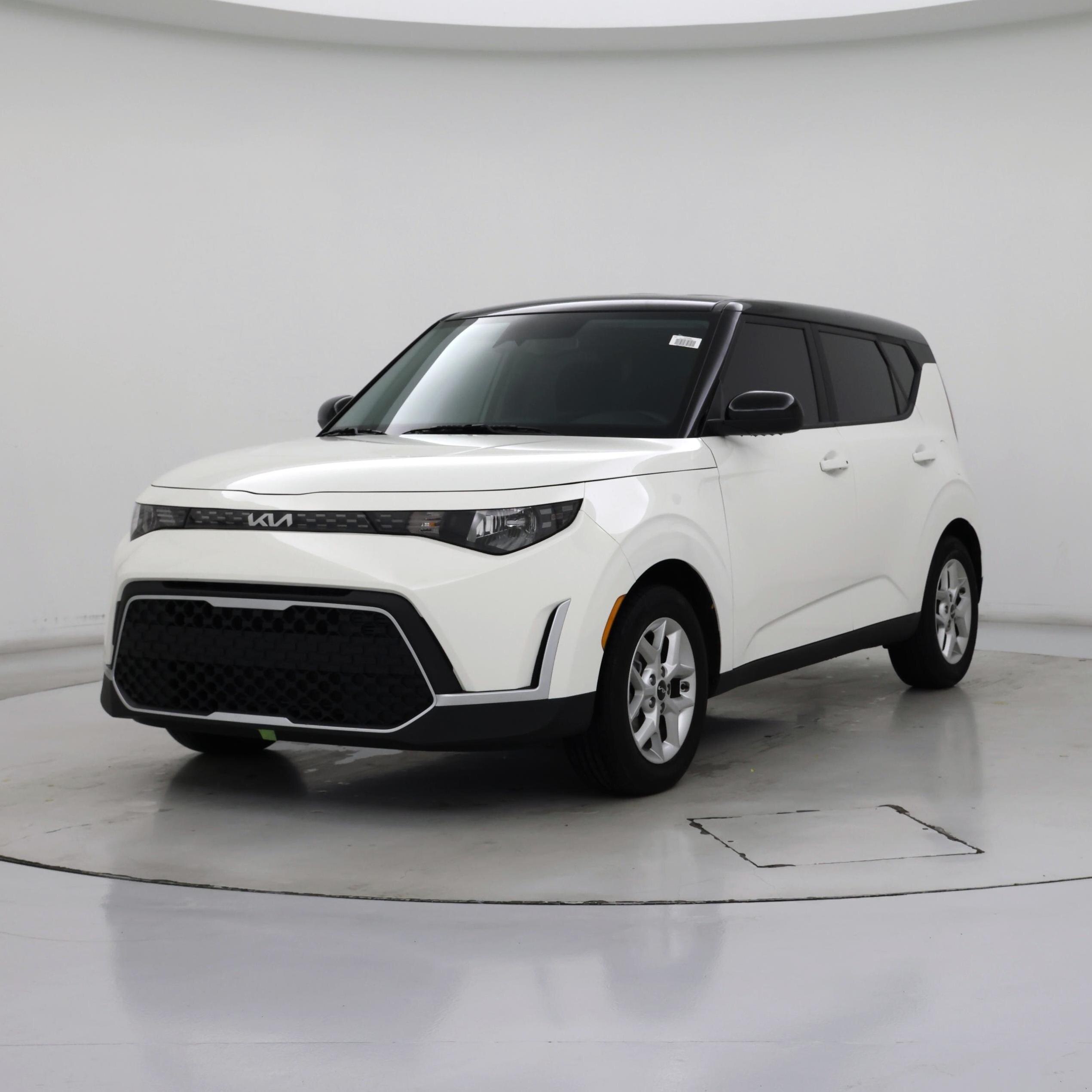 Thumbnail: 2023 Kia Soul - 4
