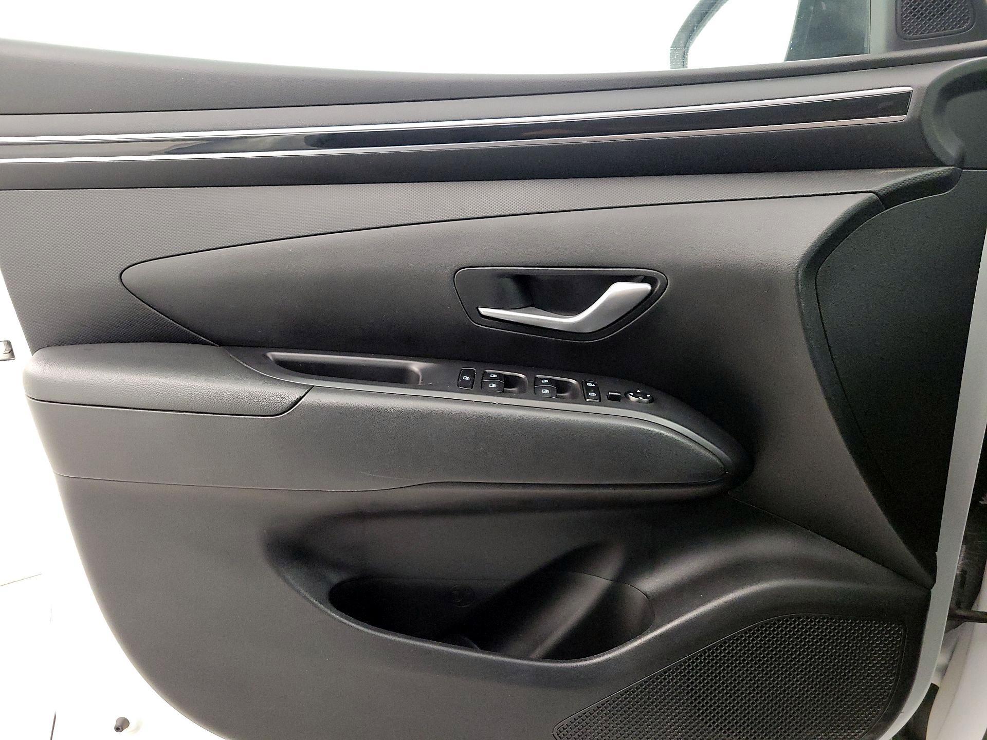 Thumbnail: 2022 Hyundai Santa Cruz - 12