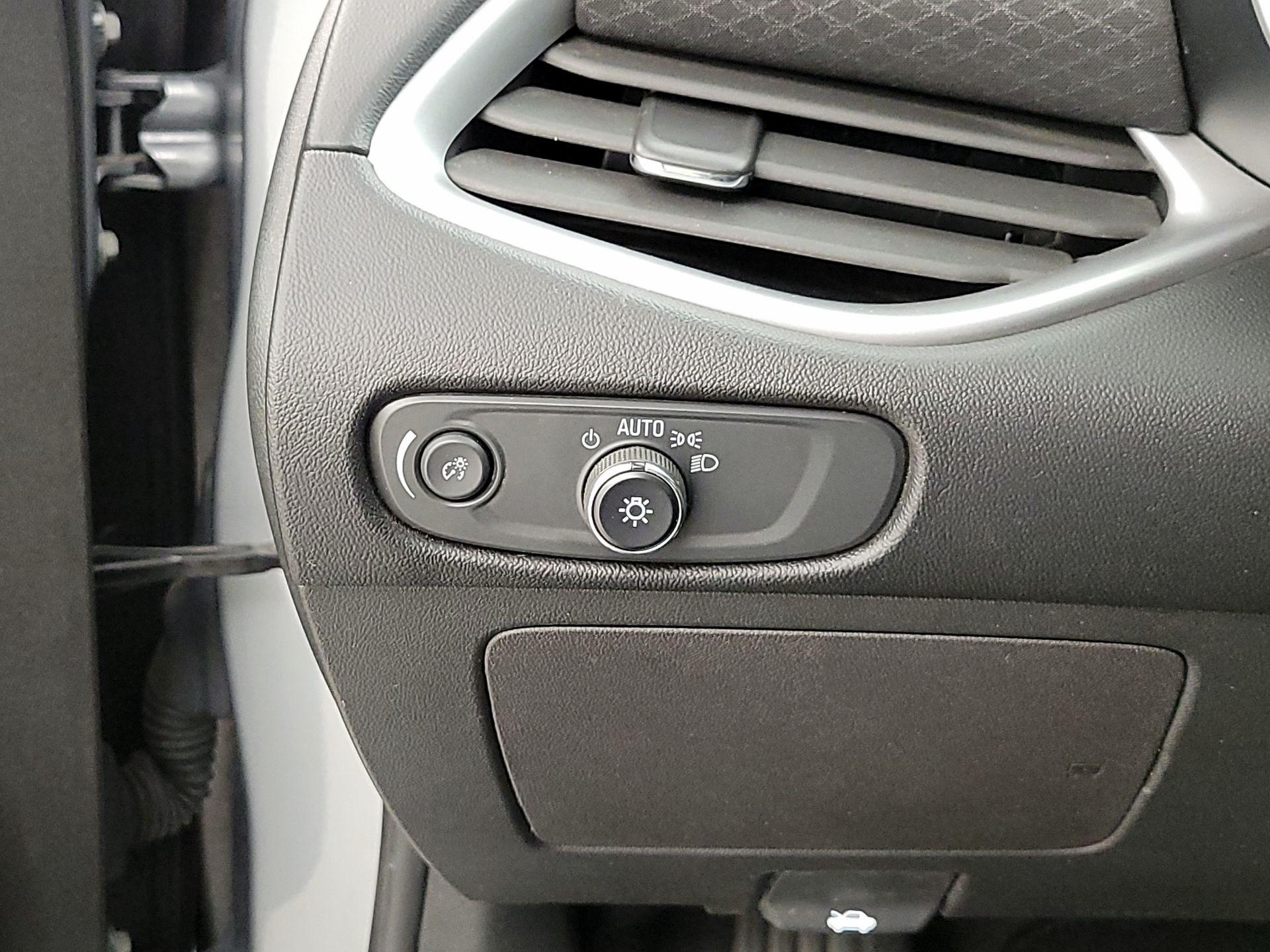 Thumbnail: 2023 Chevrolet Malibu - 13