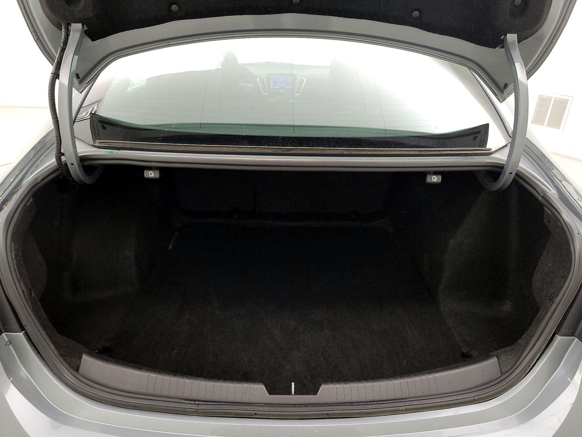 Thumbnail: 2023 Chevrolet Malibu - 20