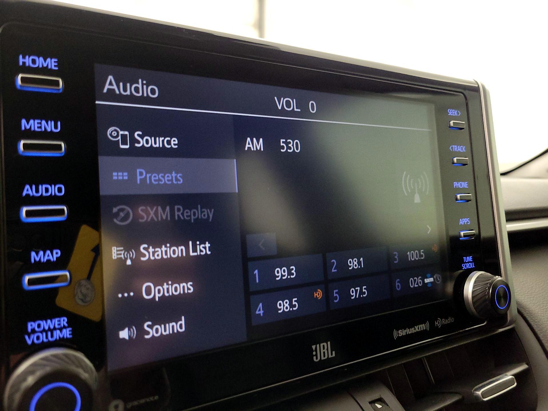 Thumbnail: 2020 Toyota RAV4 - 15