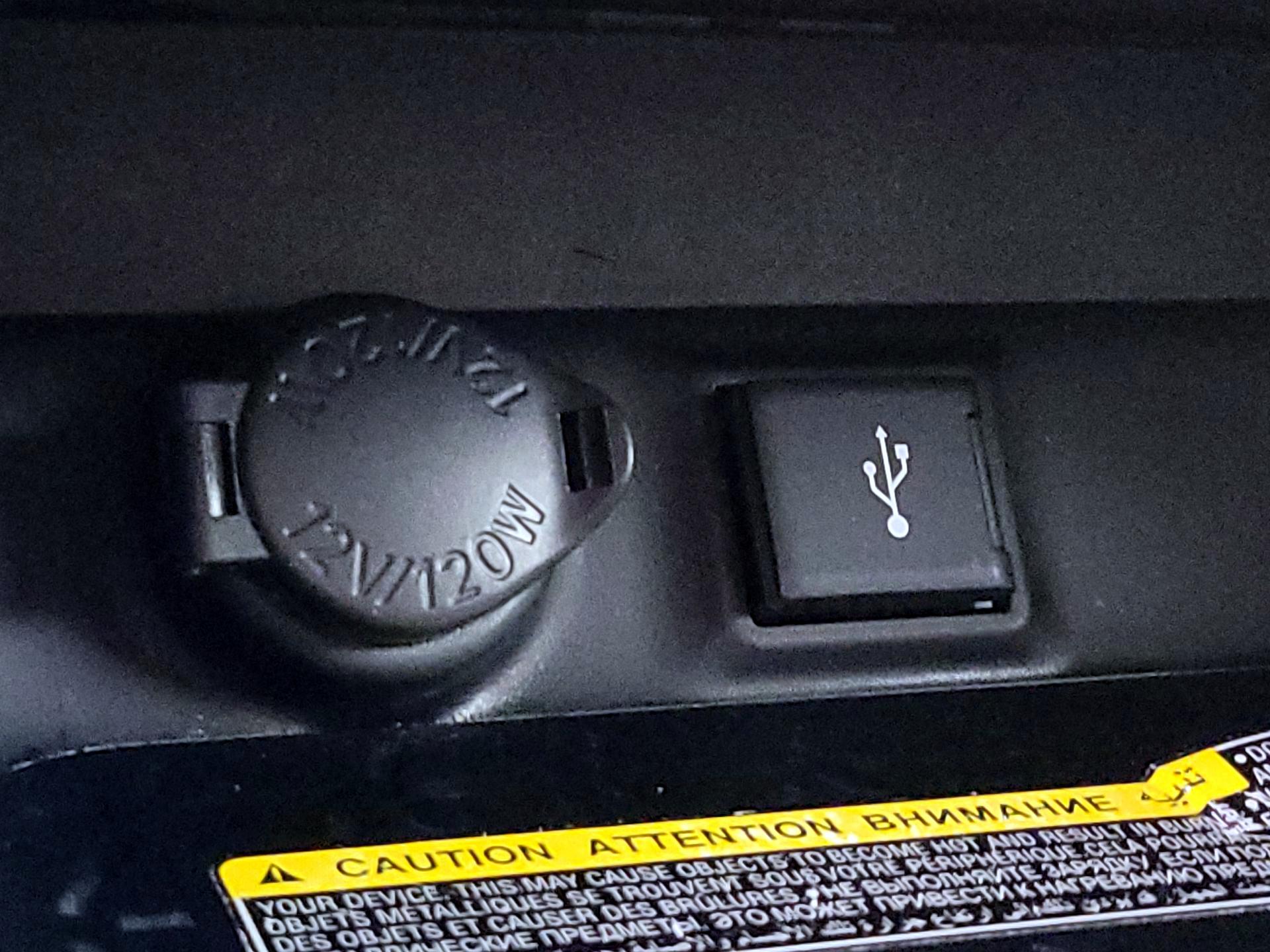 Thumbnail: 2020 Toyota RAV4 - 18