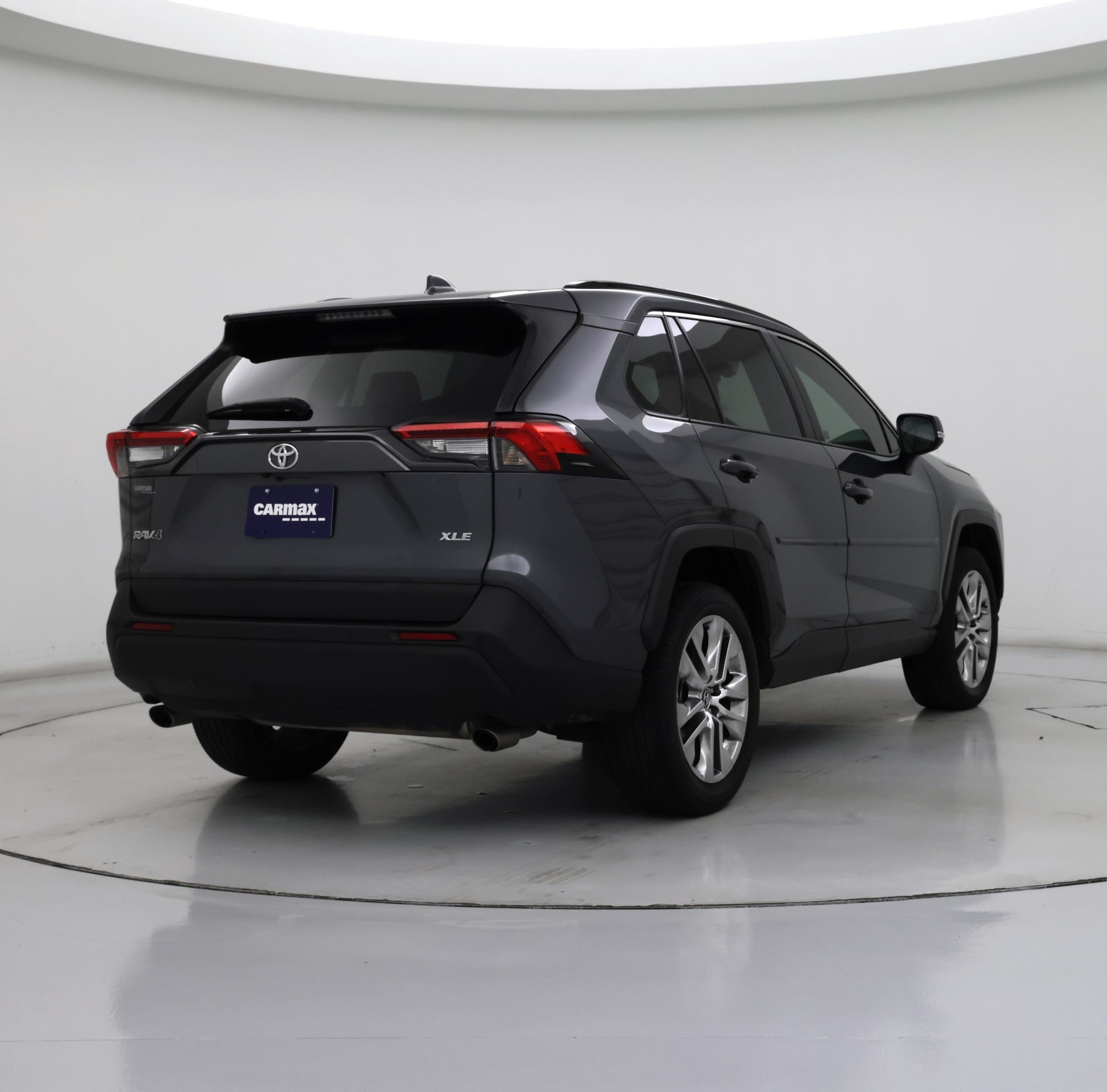 Thumbnail: 2020 Toyota RAV4 - 8