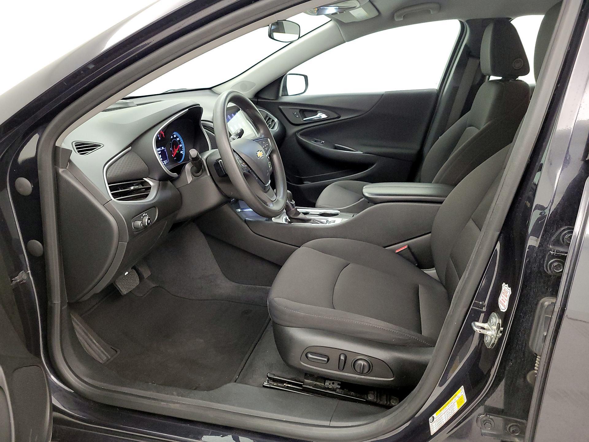 Thumbnail: 2023 Chevrolet Malibu - 11