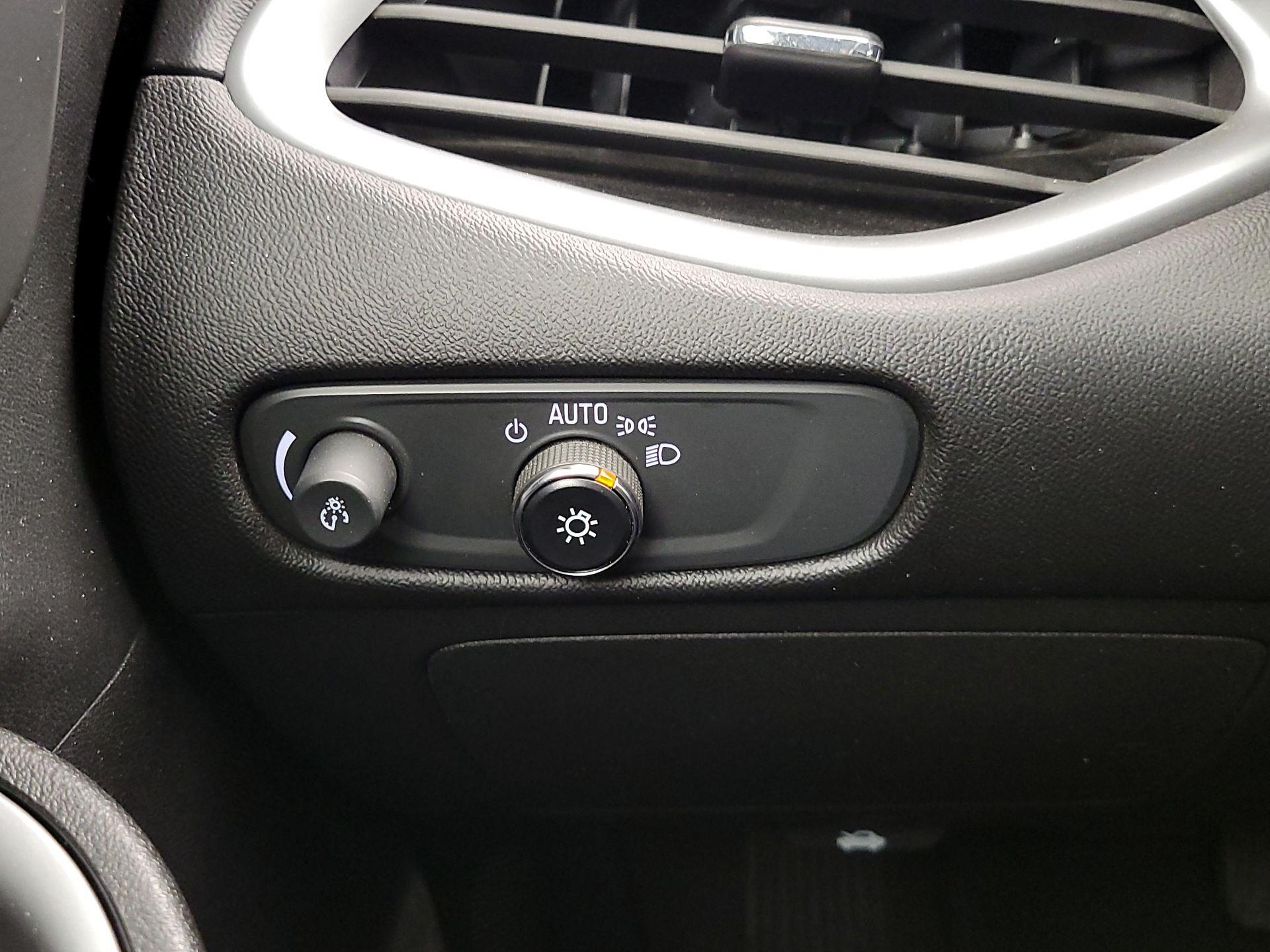 Thumbnail: 2023 Chevrolet Malibu - 13