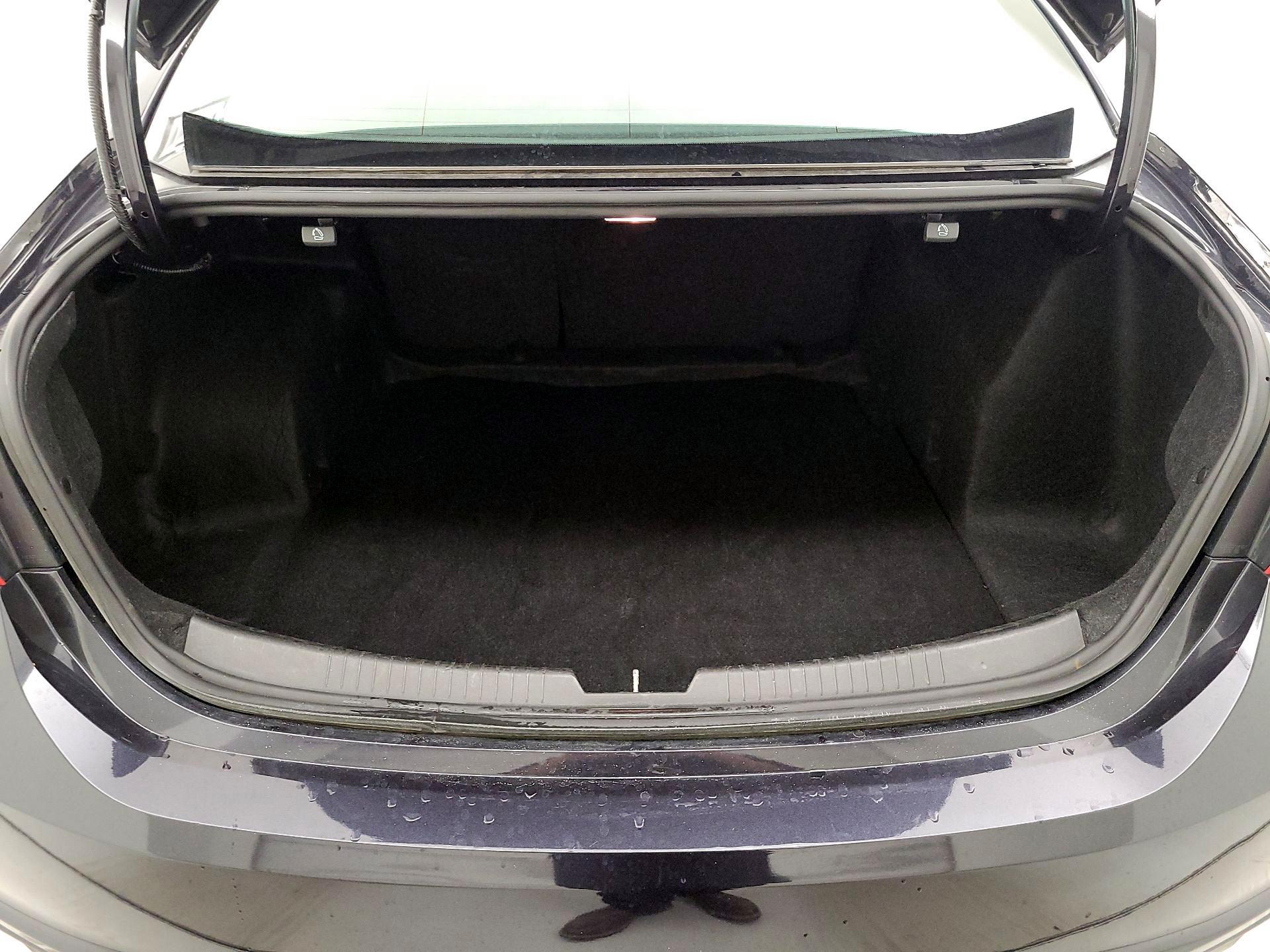 Thumbnail: 2023 Chevrolet Malibu - 20