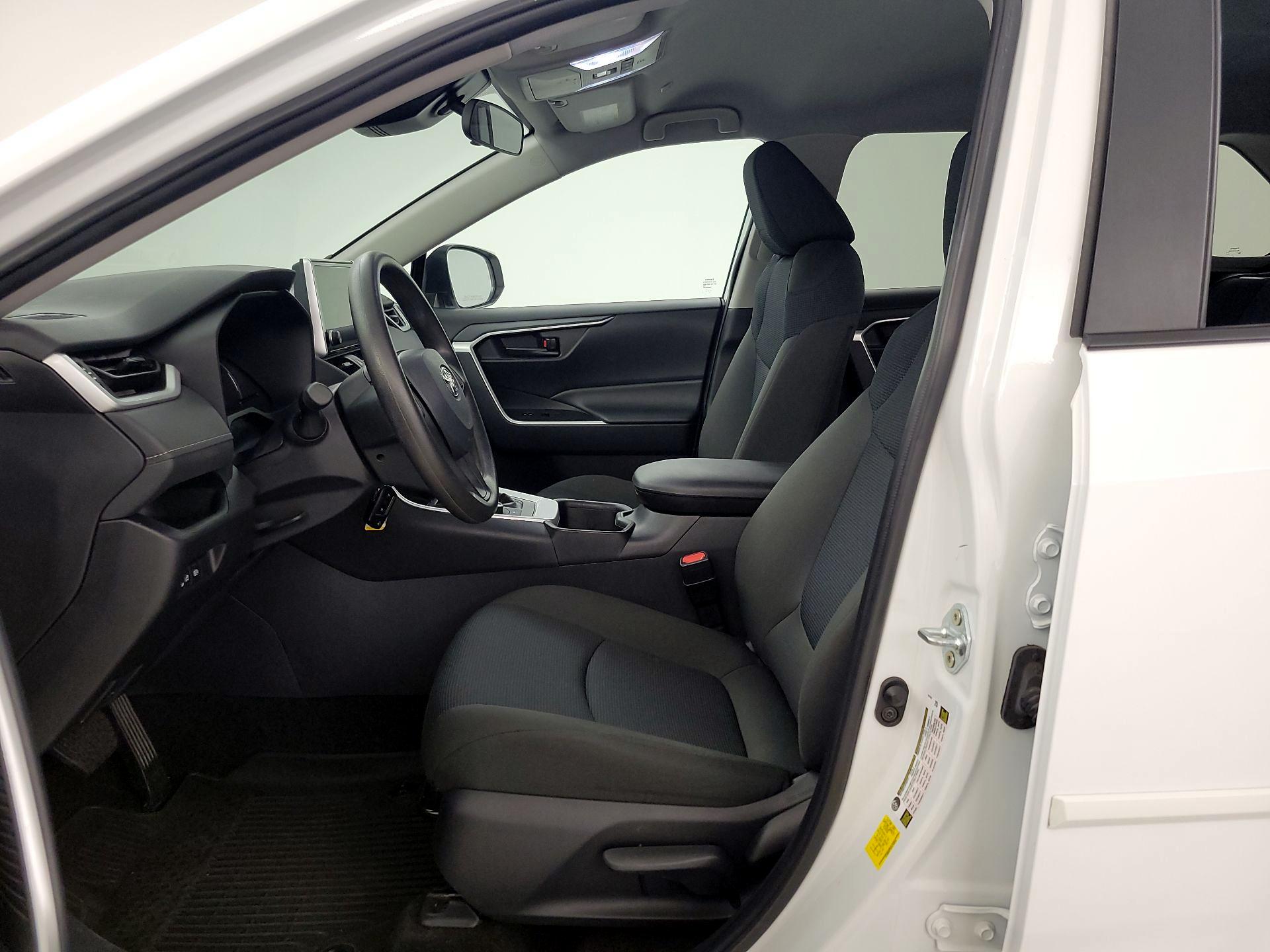 Thumbnail: 2024 Toyota RAV4 - 11