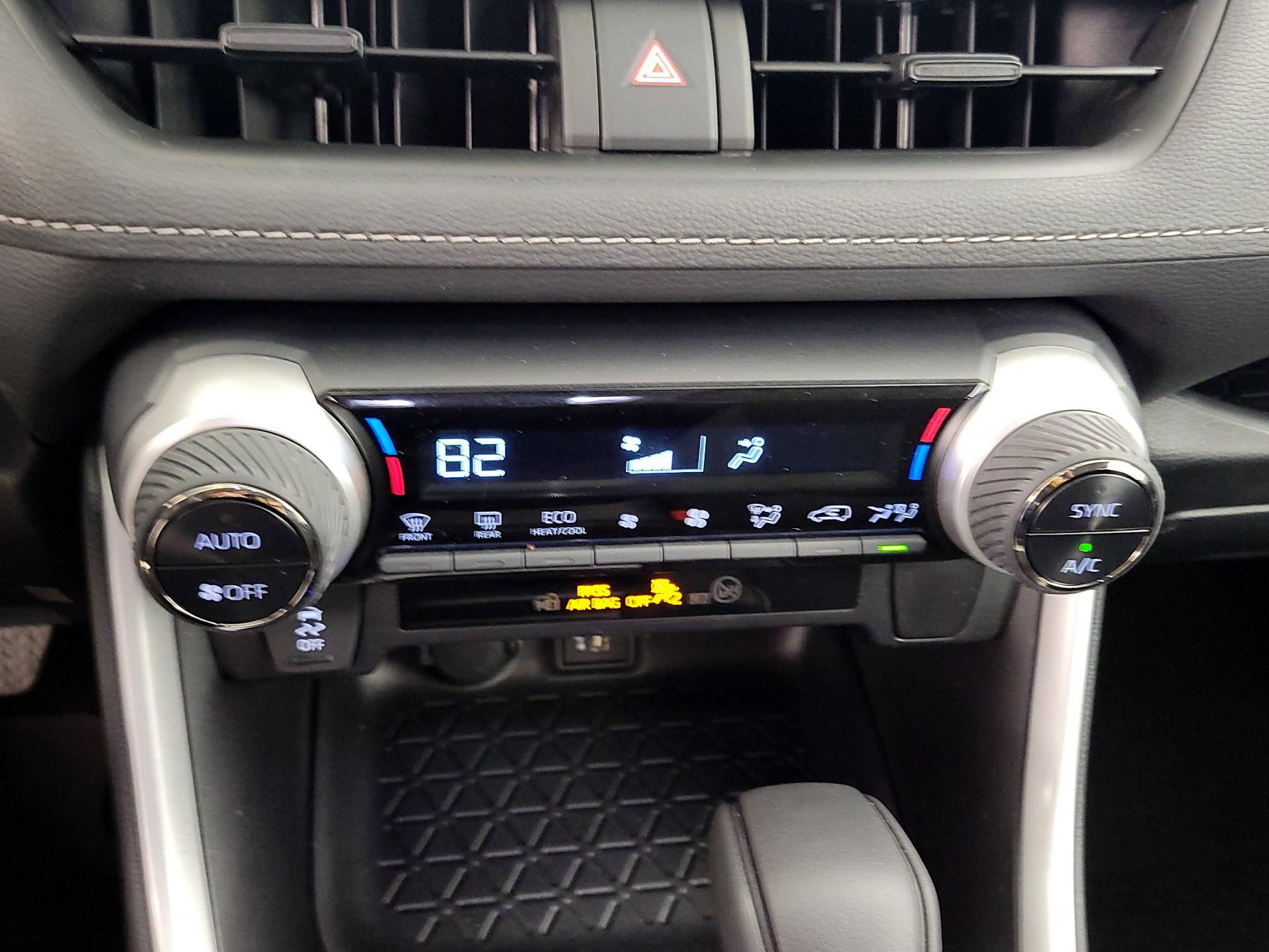 Thumbnail: 2024 Toyota RAV4 - 16