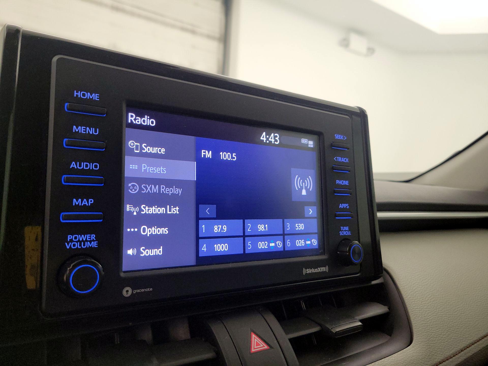 Thumbnail: 2022 Toyota RAV4 - 15