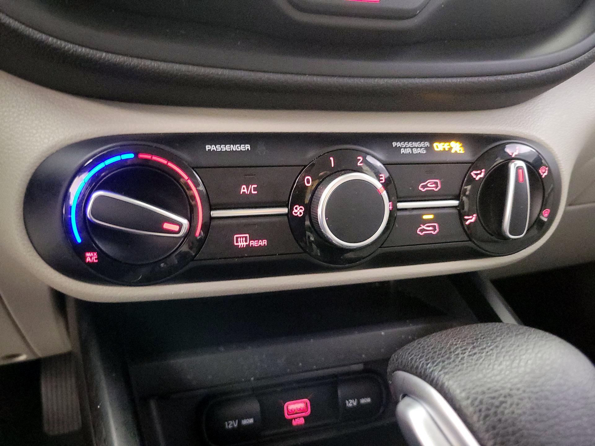 Thumbnail: 2021 Kia Soul - 16