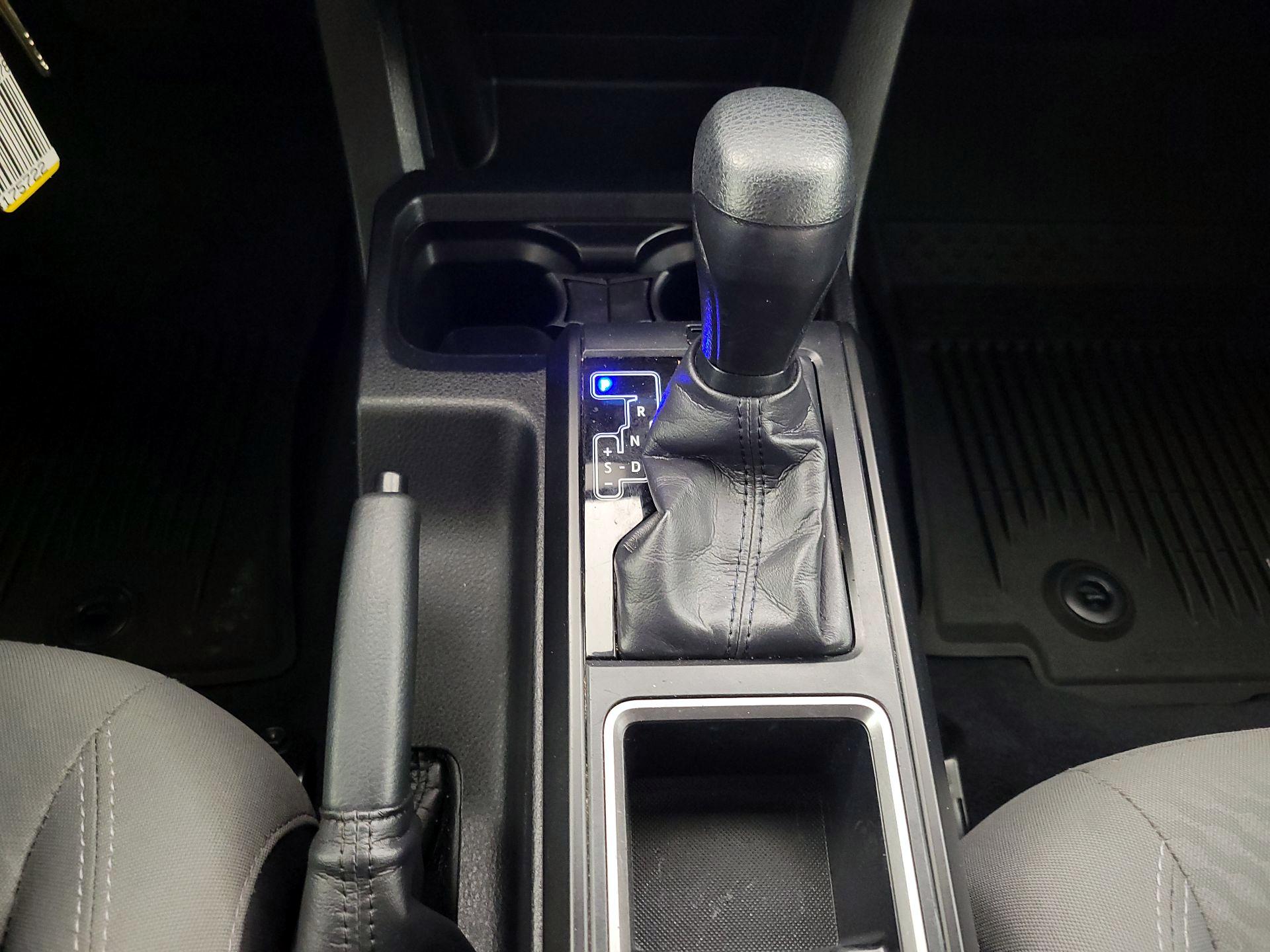 Thumbnail: 2021 Toyota Tacoma - 17