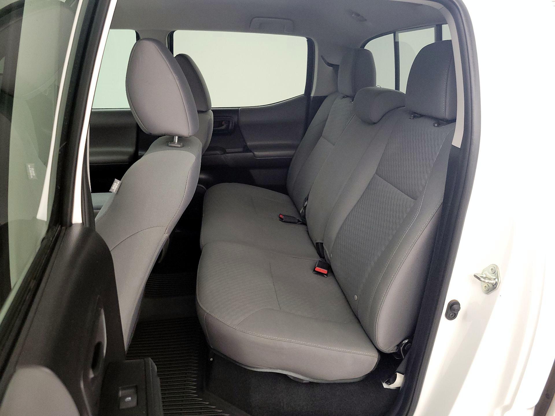 Thumbnail: 2021 Toyota Tacoma - 19