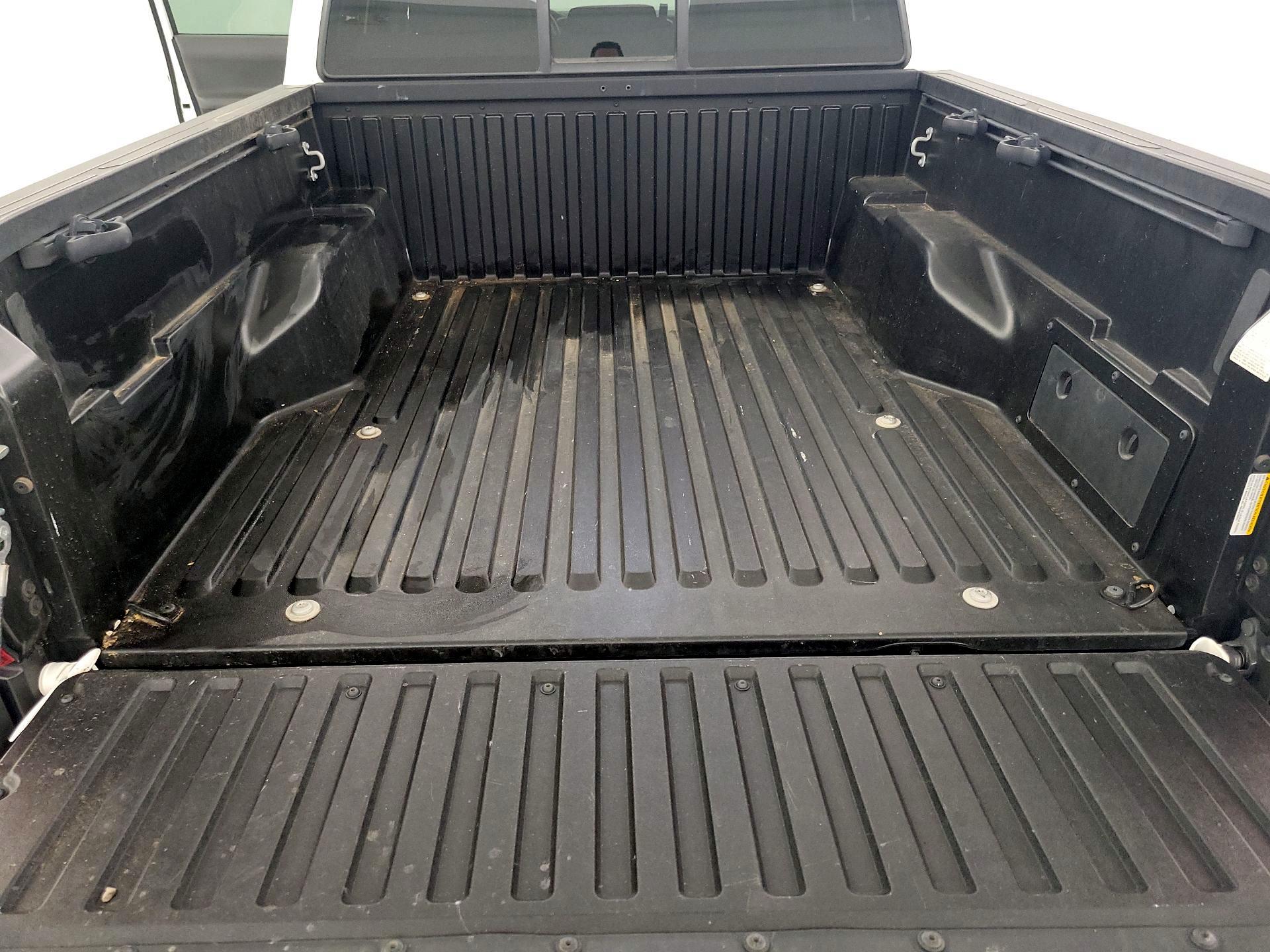 Thumbnail: 2021 Toyota Tacoma - 20