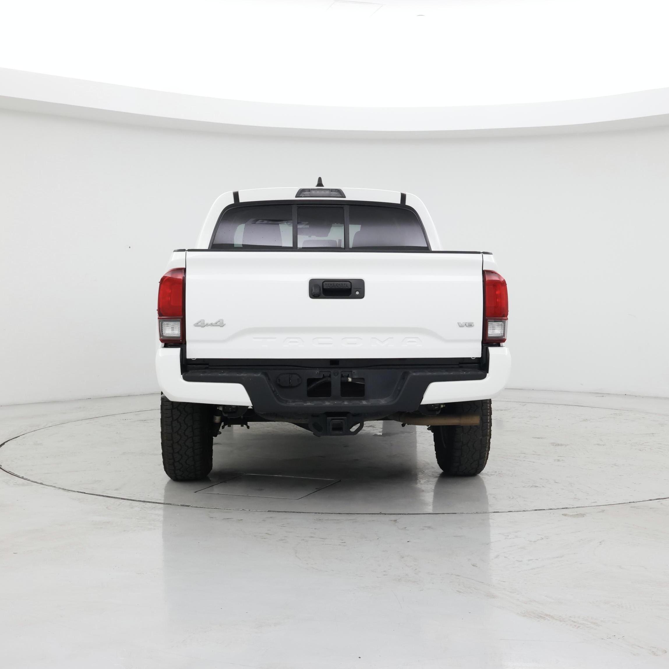 Thumbnail: 2021 Toyota Tacoma - 6