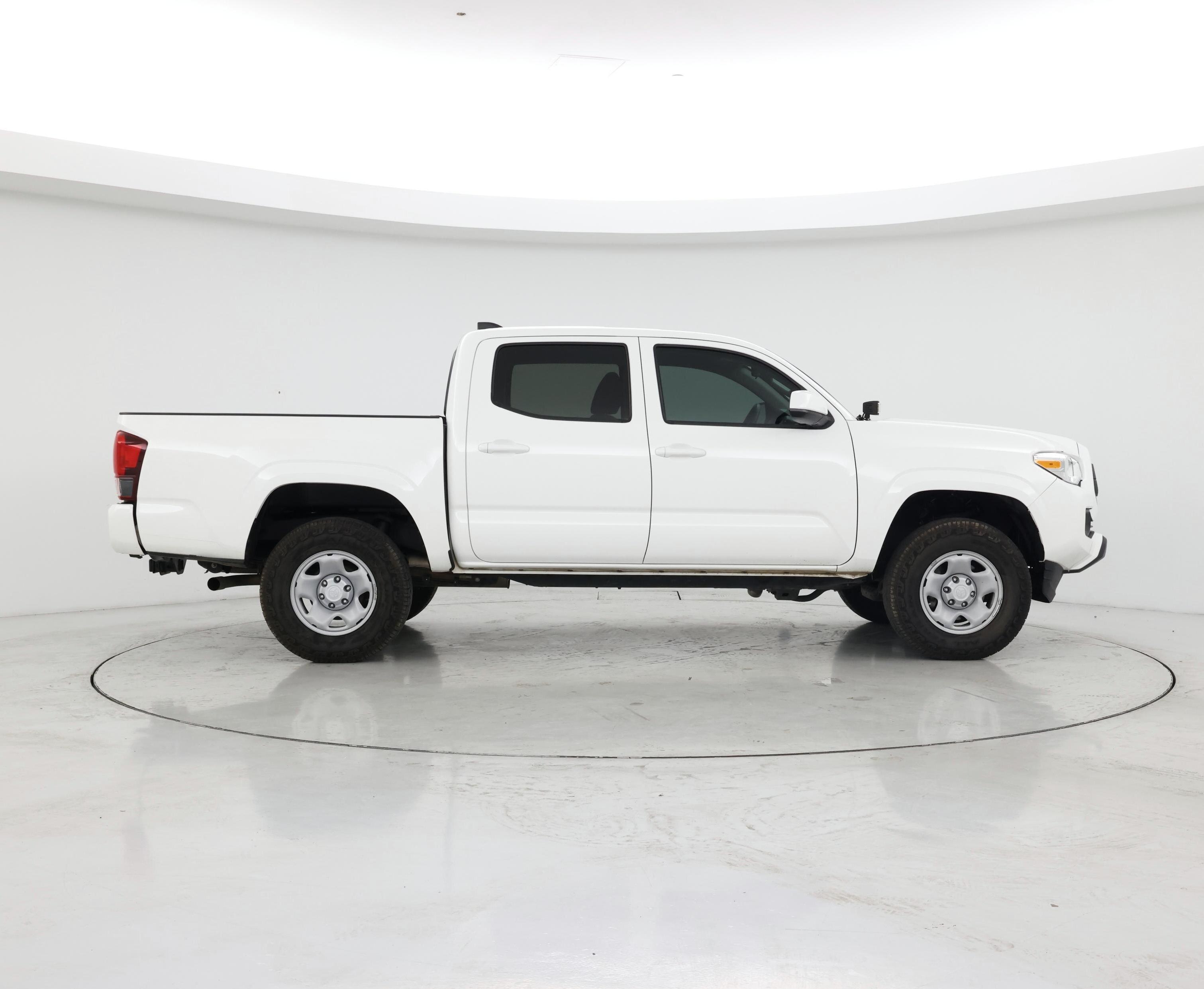 Thumbnail: 2021 Toyota Tacoma - 7