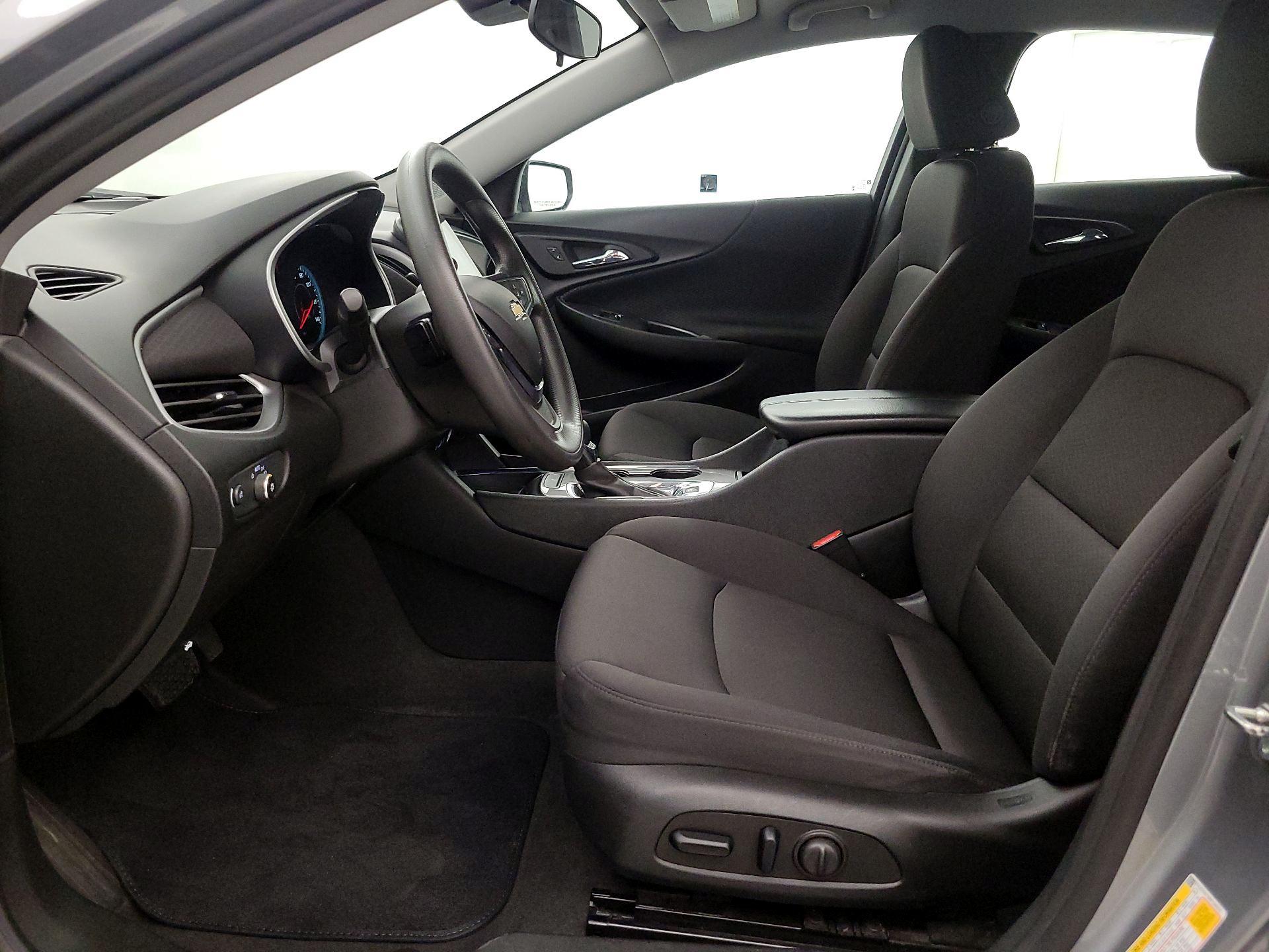 Thumbnail: 2023 Chevrolet Malibu - 11