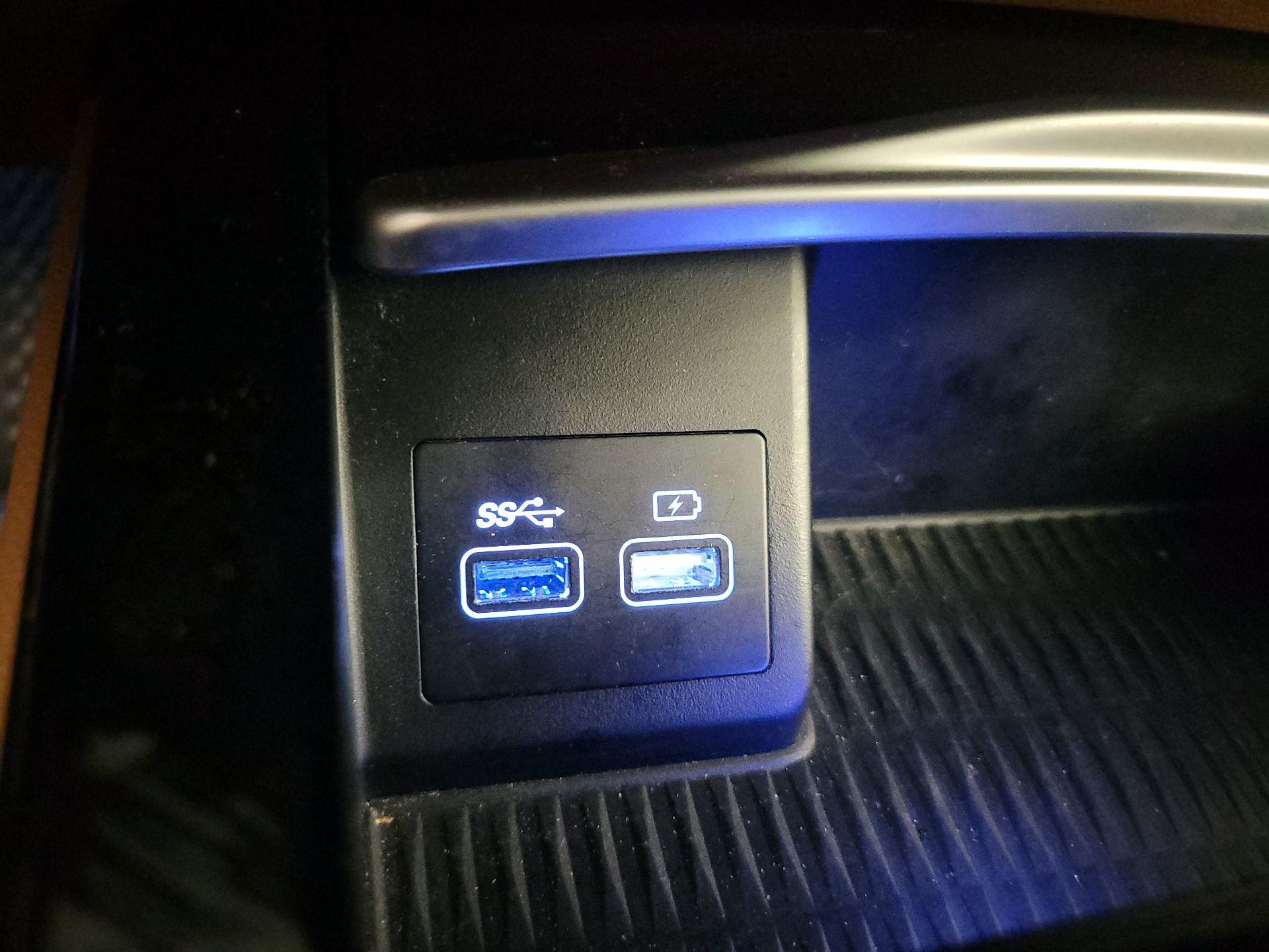 Thumbnail: 2023 Genesis G80 - 18