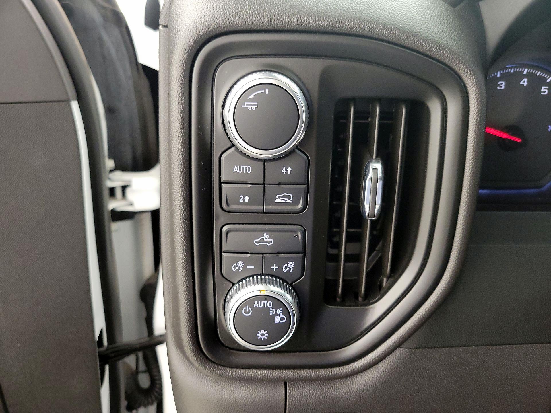 Thumbnail: 2023 GMC Sierra 1500 - 13