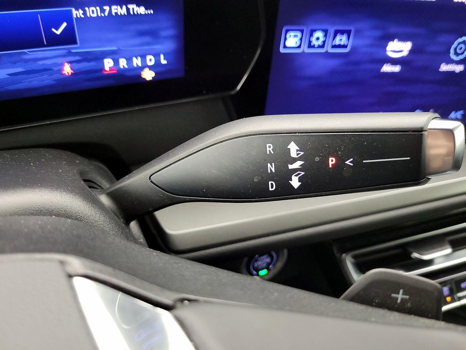 Thumbnail: 2024 Chevrolet Traverse - 16