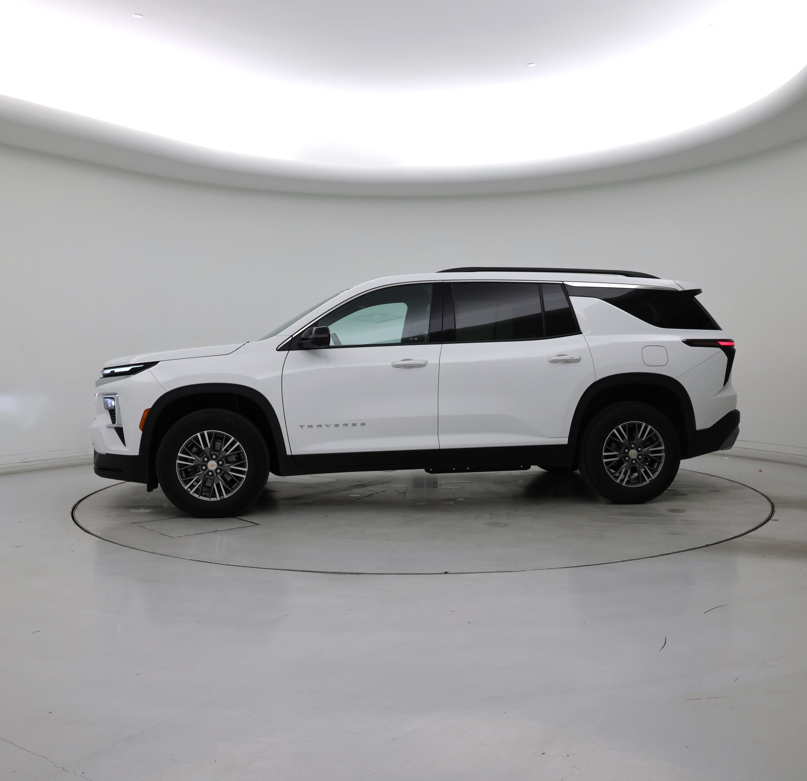 Thumbnail: 2024 Chevrolet Traverse - 3