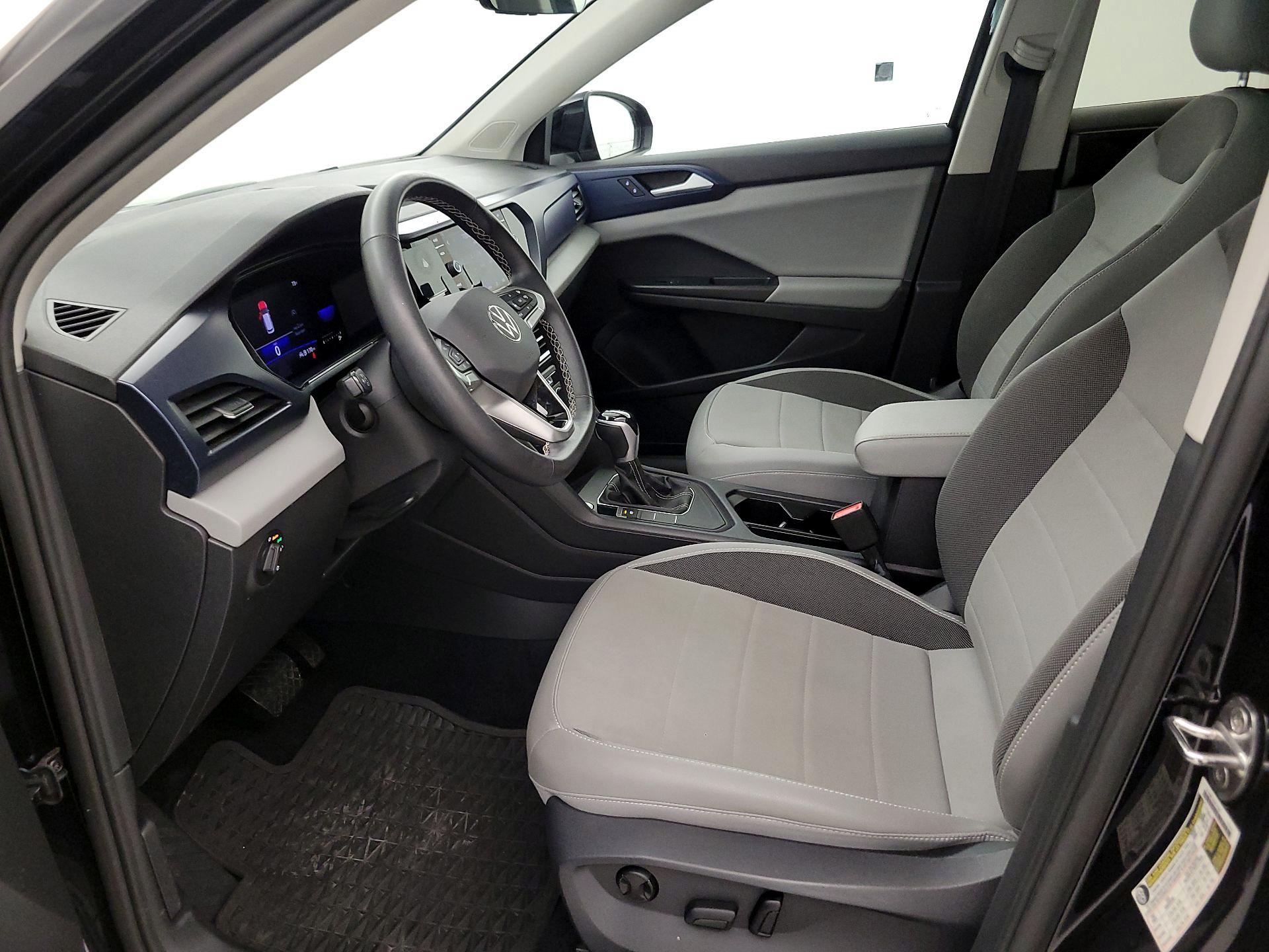 Thumbnail: 2022 Volkswagen Taos - 11