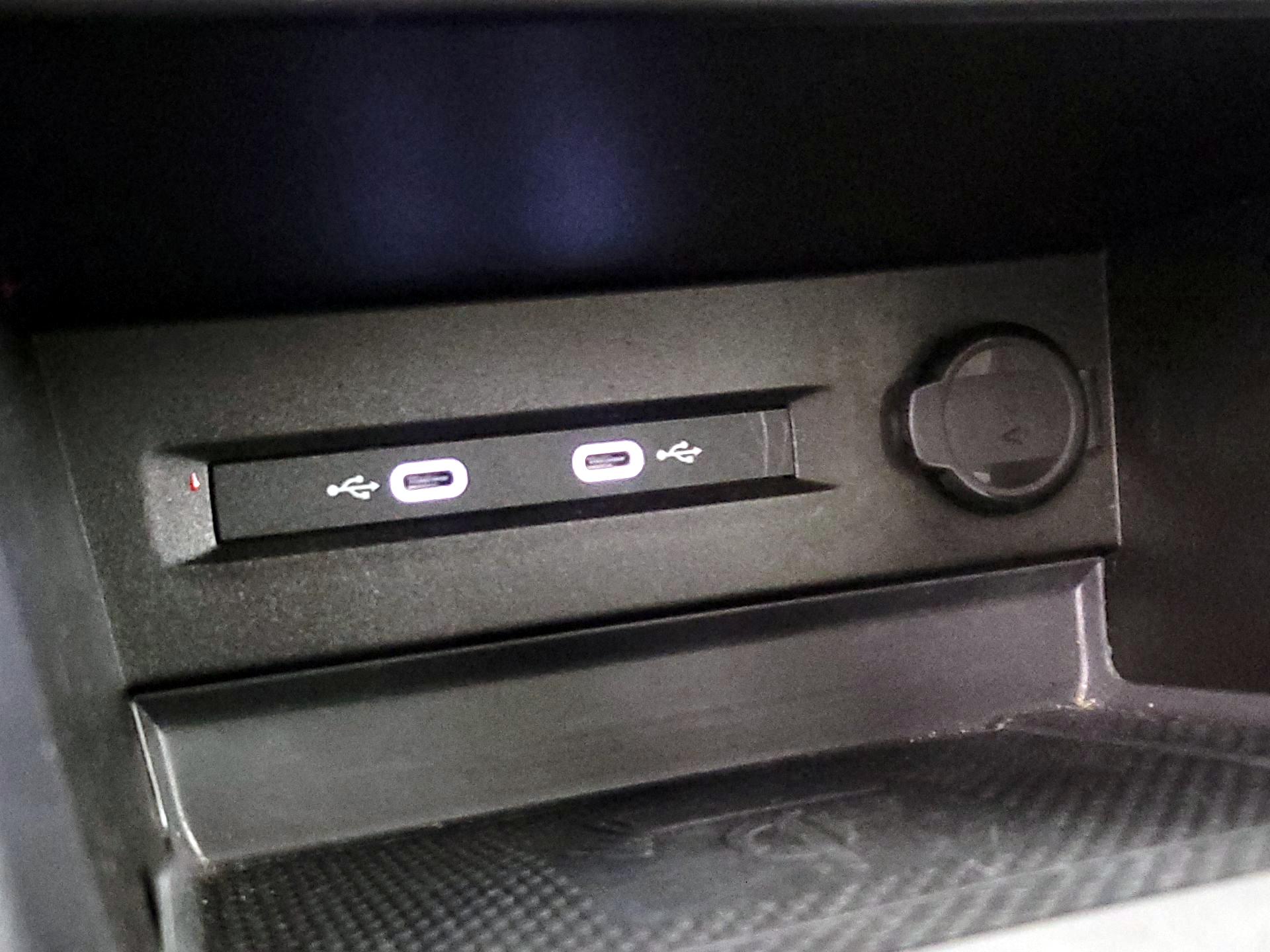 Thumbnail: 2022 Volkswagen Taos - 18