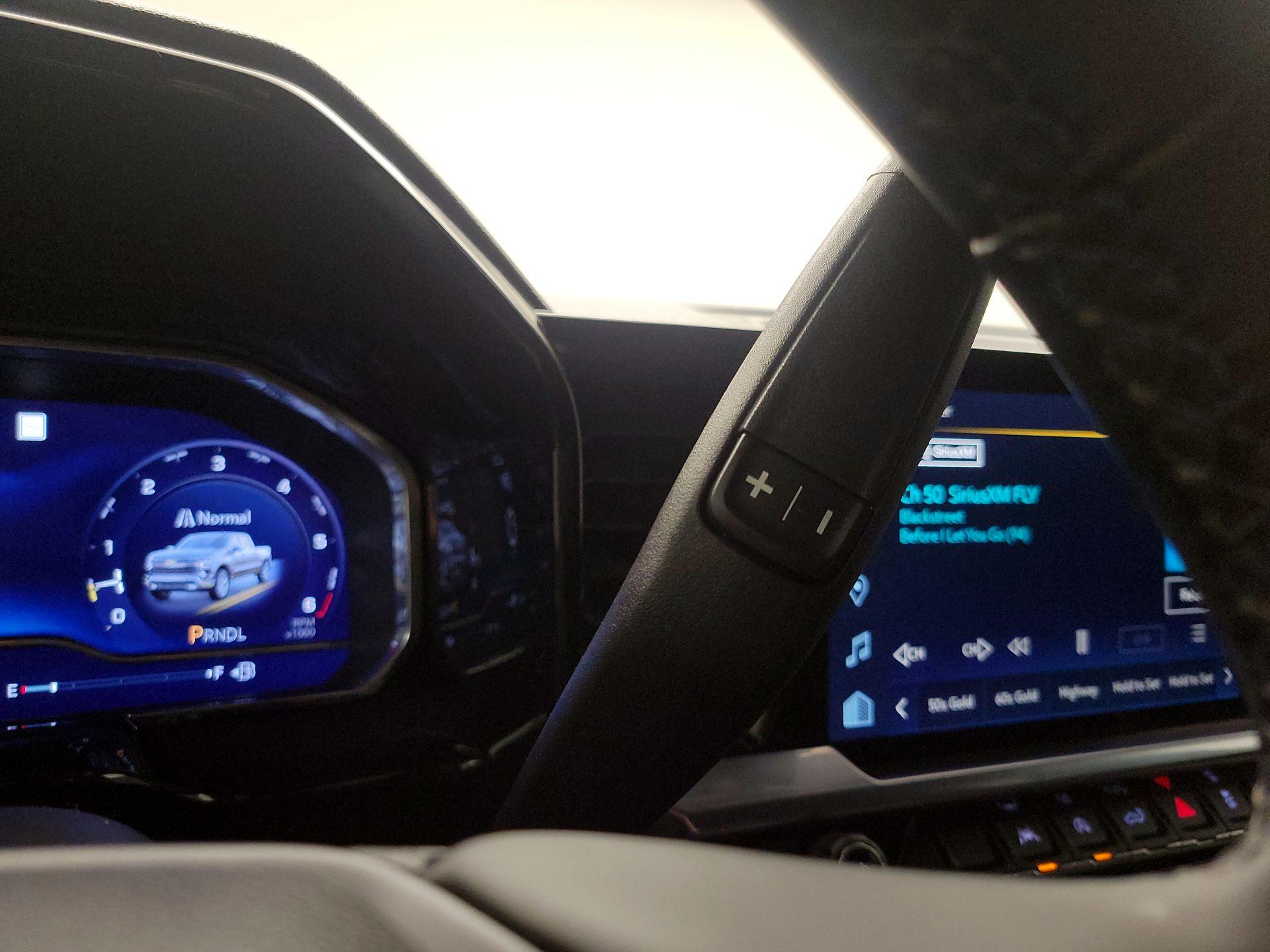 Thumbnail: 2023 Chevrolet Silverado 1500 - 17