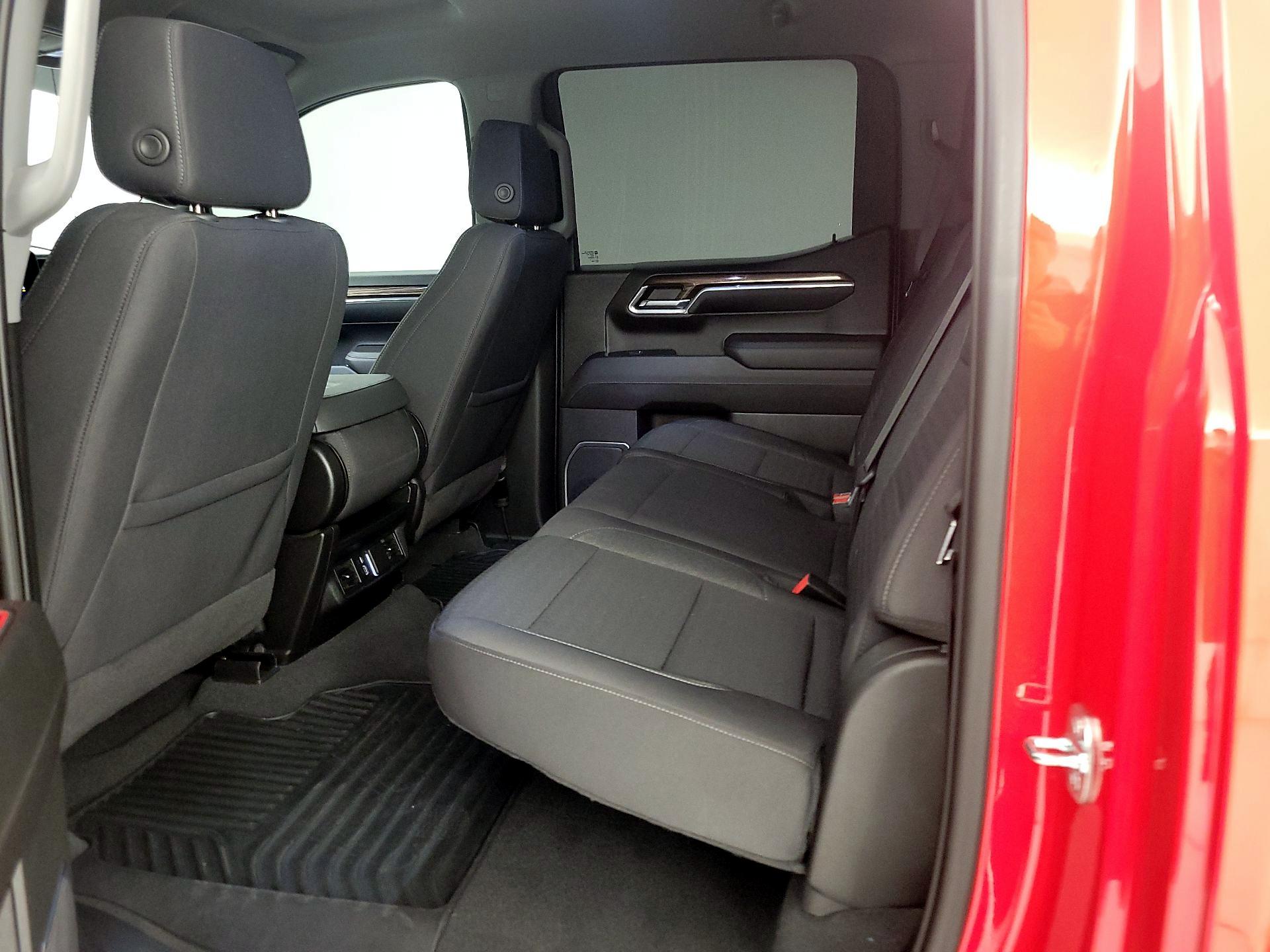 Thumbnail: 2023 Chevrolet Silverado 1500 - 19