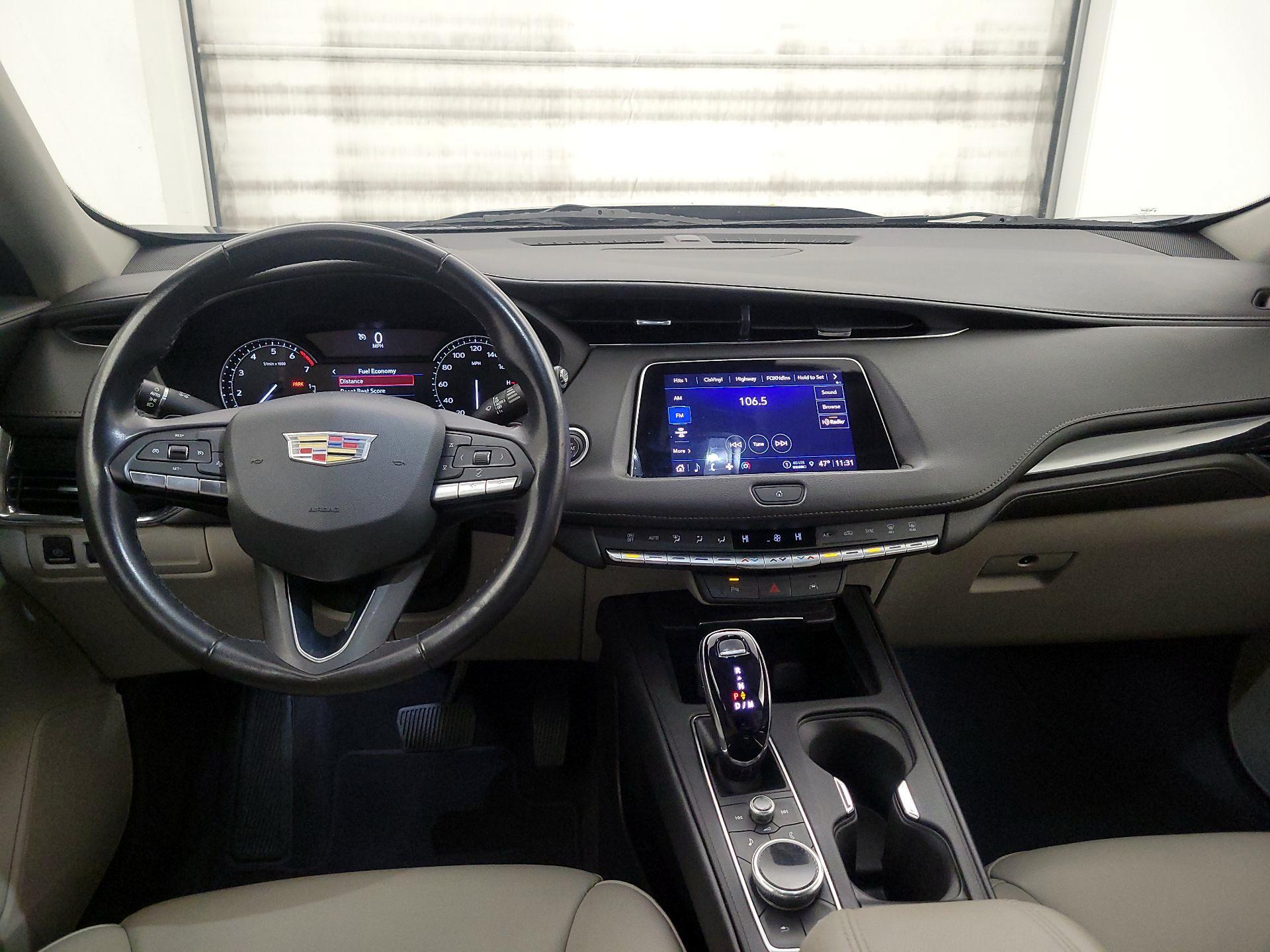 Thumbnail: 2023 Cadillac XT4 - 9