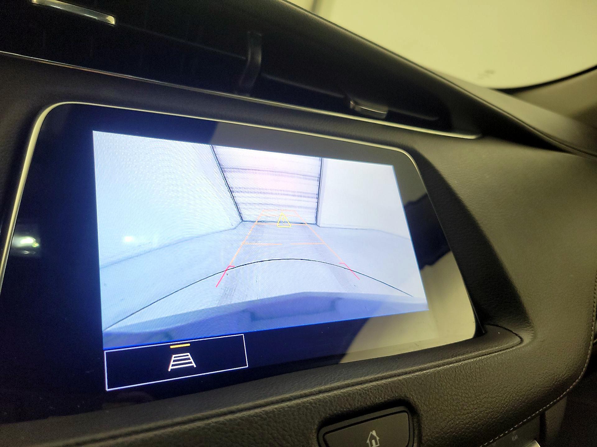 Thumbnail: 2023 Cadillac XT4 - 14