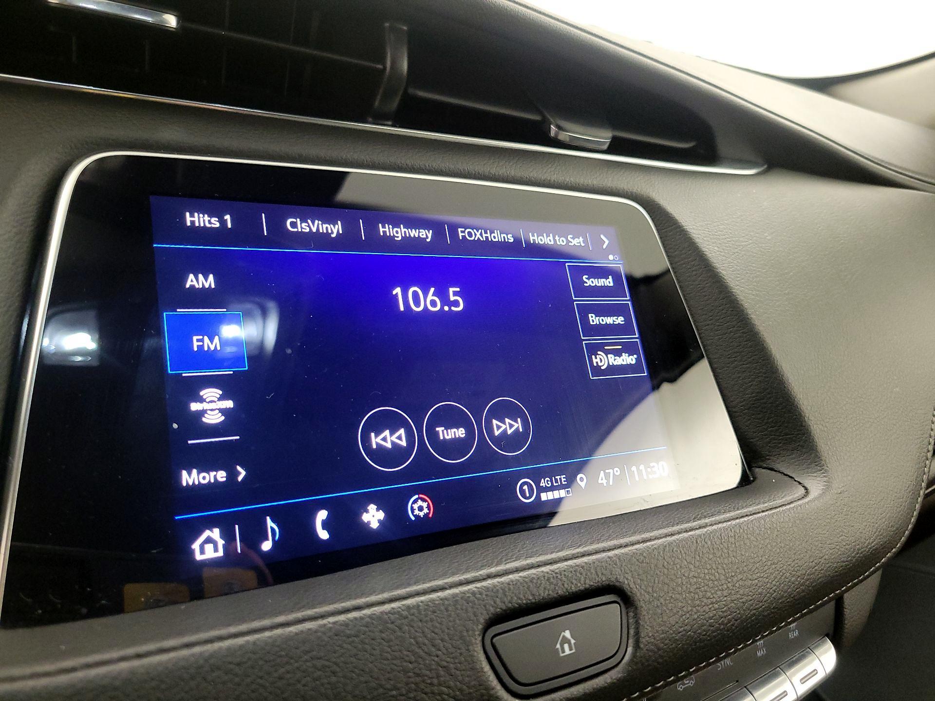 Thumbnail: 2023 Cadillac XT4 - 15