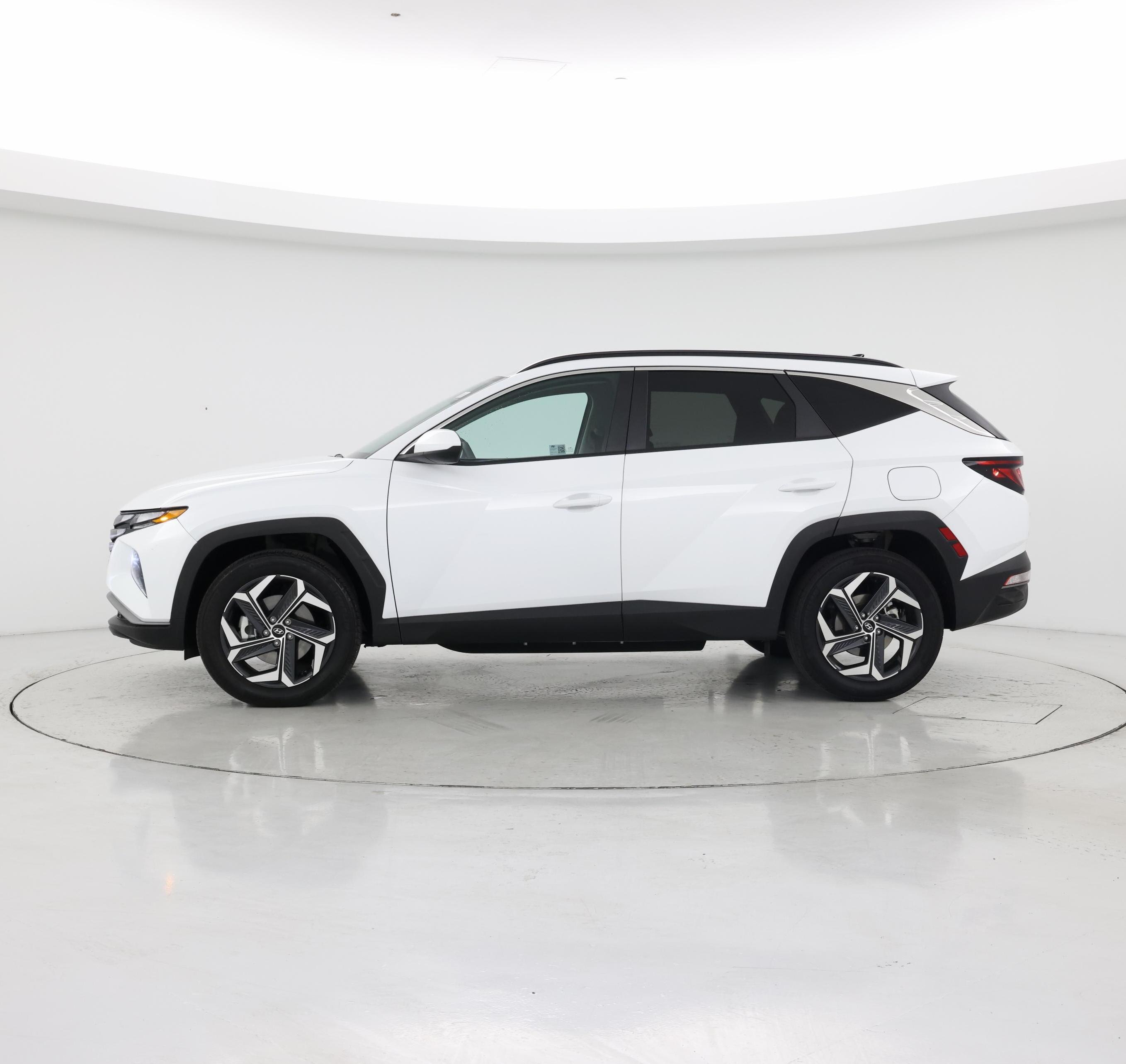 Thumbnail: 2024 Hyundai Tucson - 3