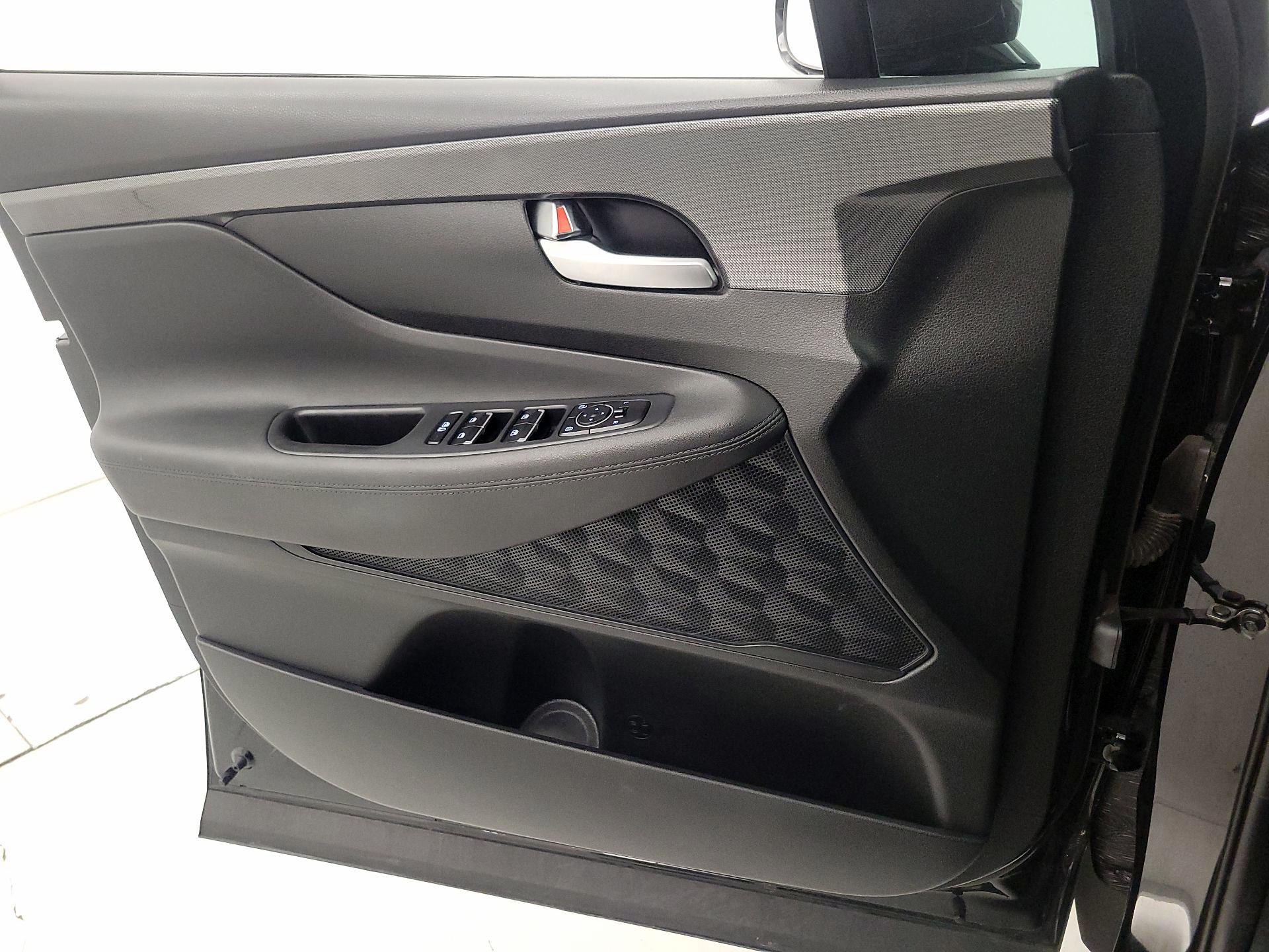 Thumbnail: 2023 Hyundai Santa Fe - 12