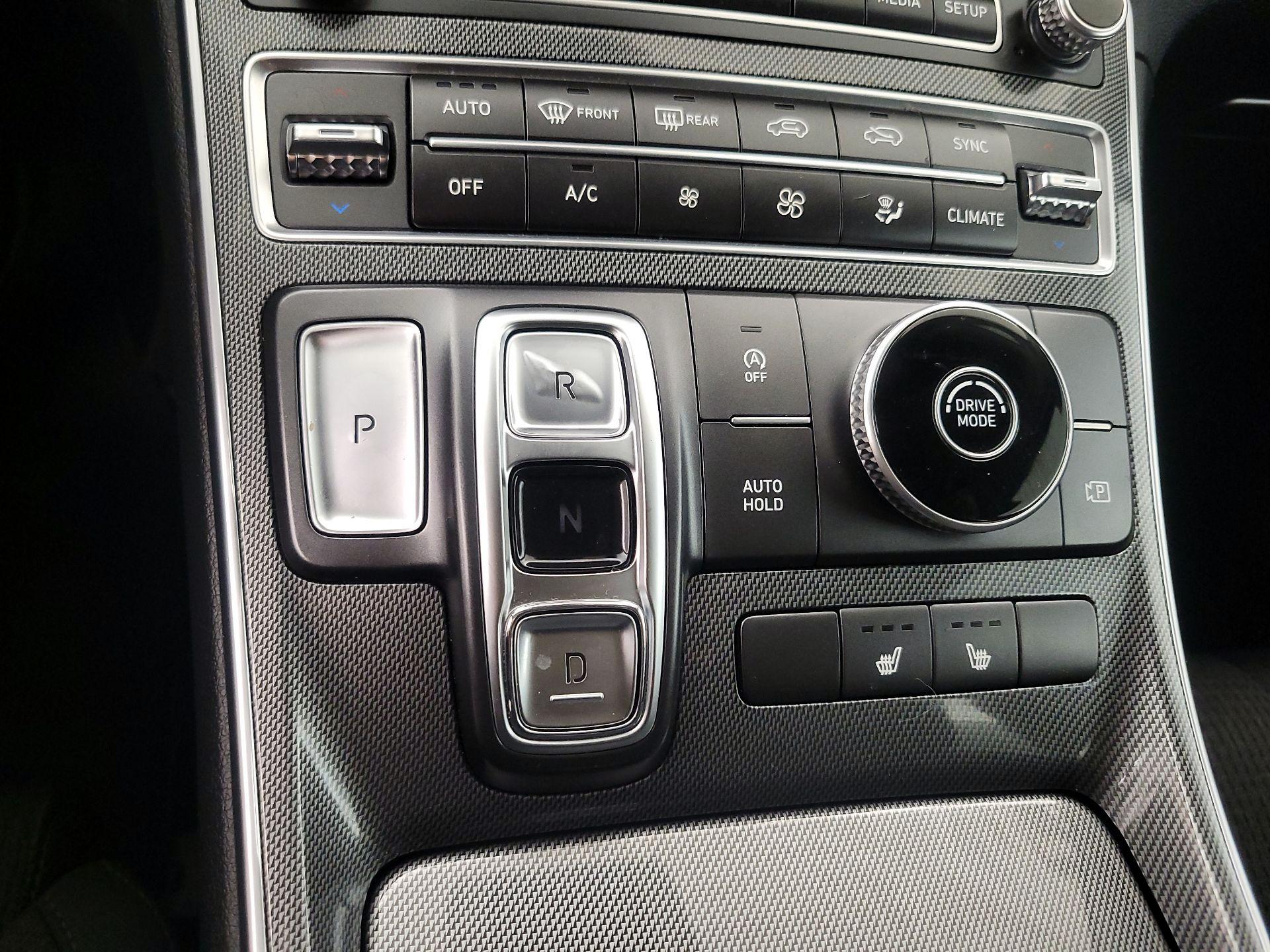 Thumbnail: 2023 Hyundai Santa Fe - 18