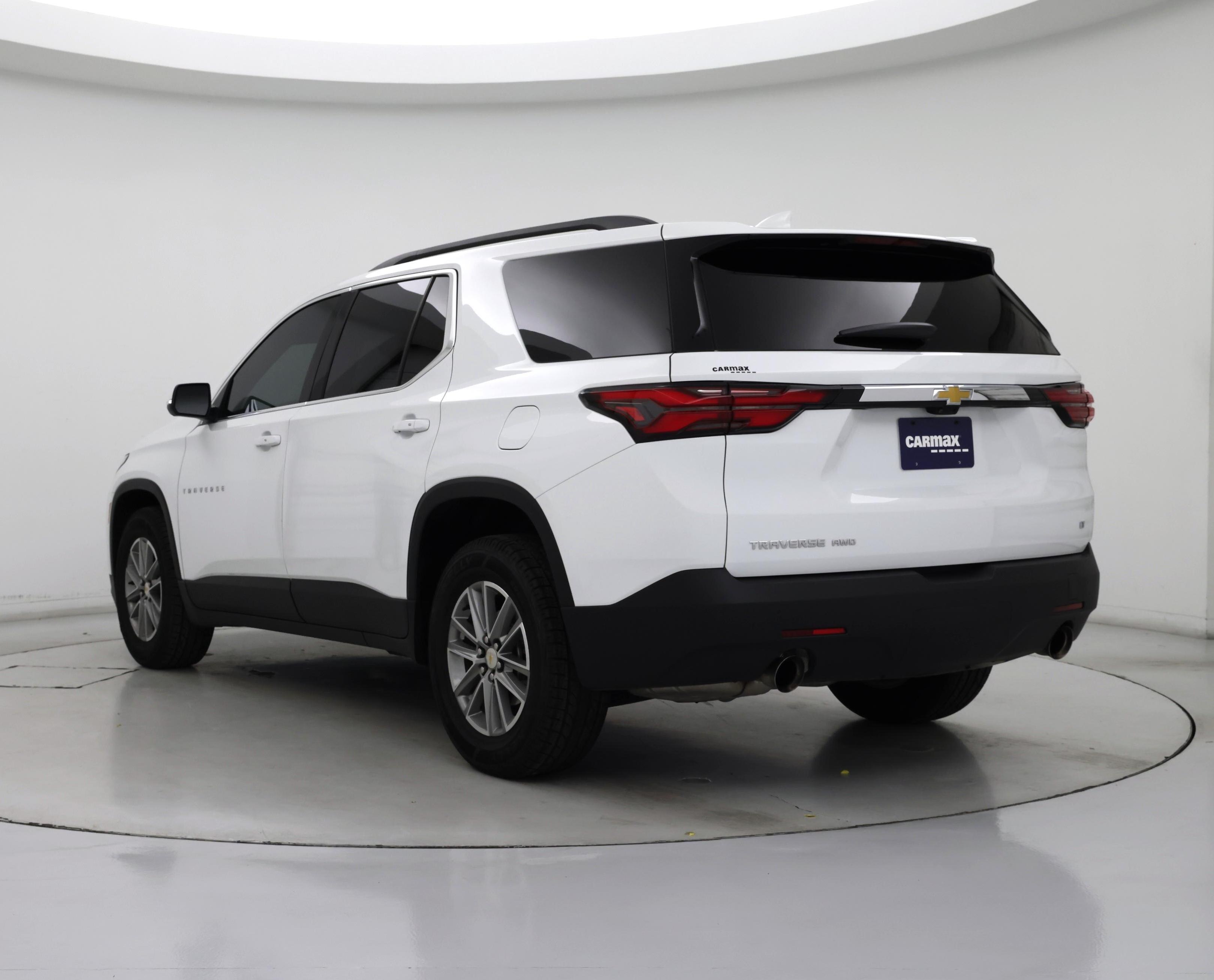 Thumbnail: 2023 Chevrolet Traverse - 2