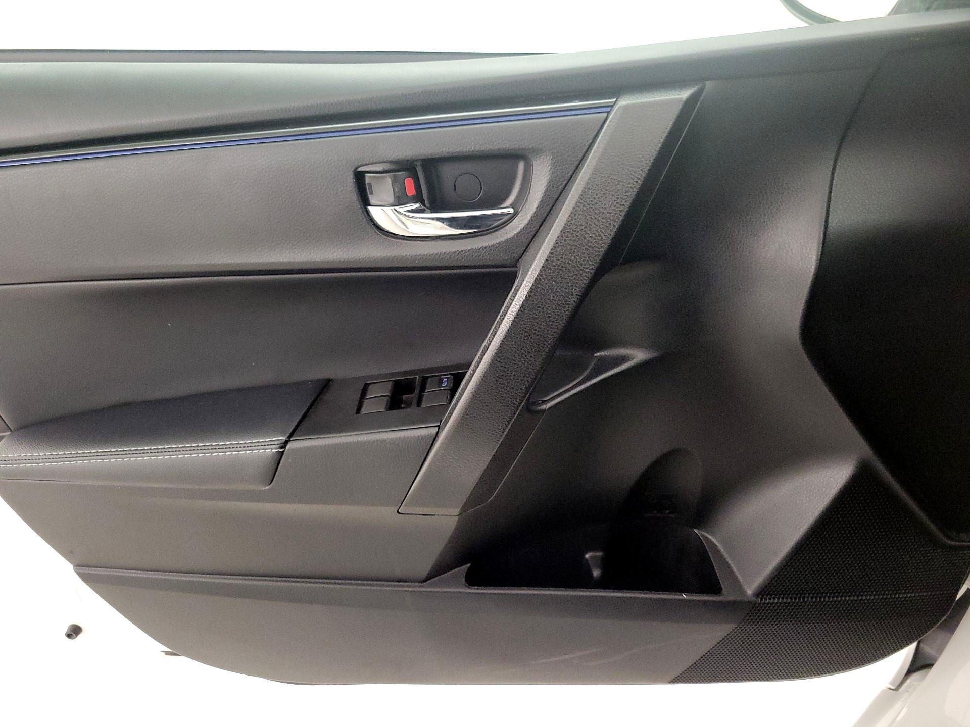 Thumbnail: 2019 Toyota Corolla - 12