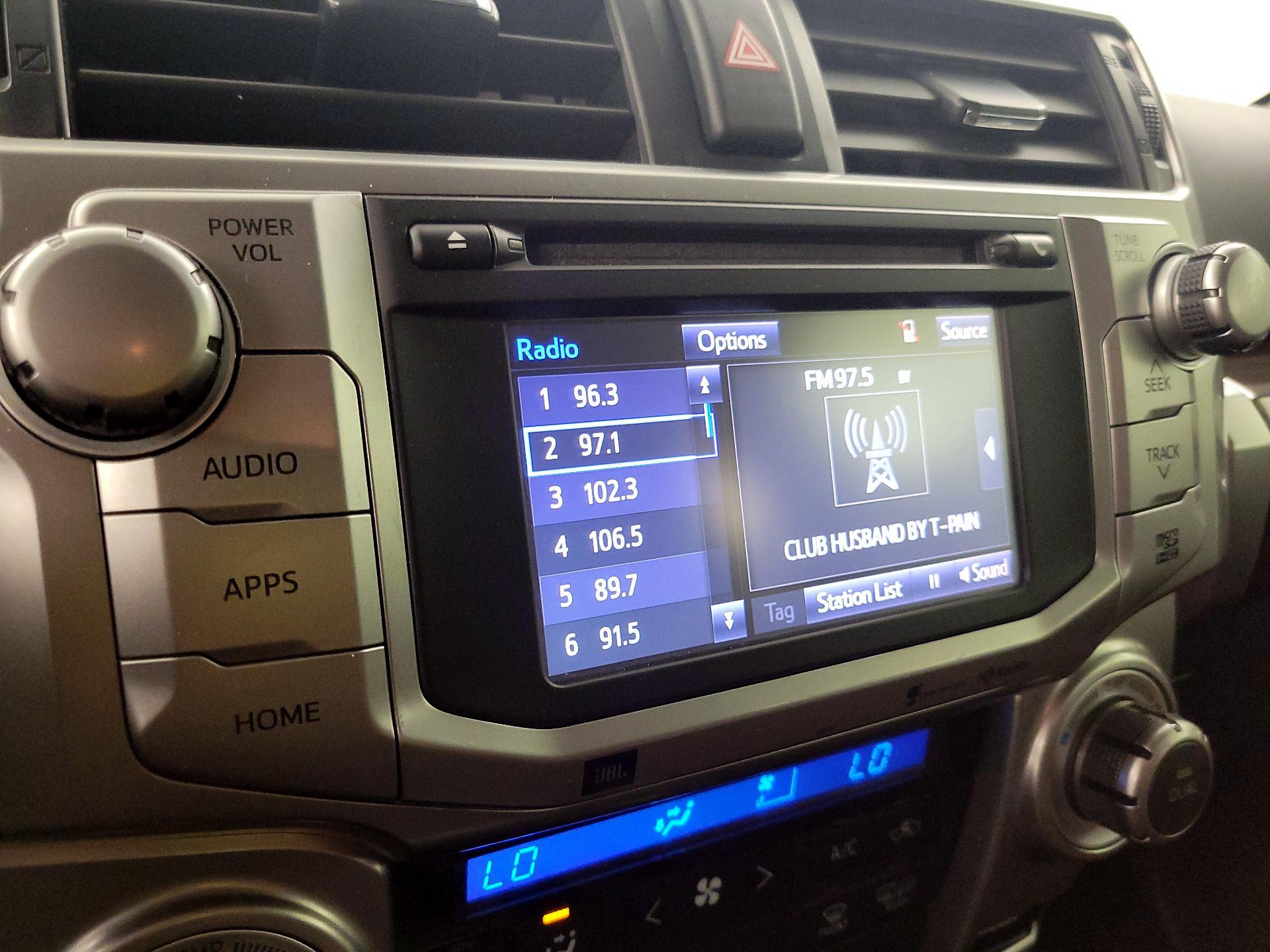 Thumbnail: 2016 Toyota 4Runner - 15