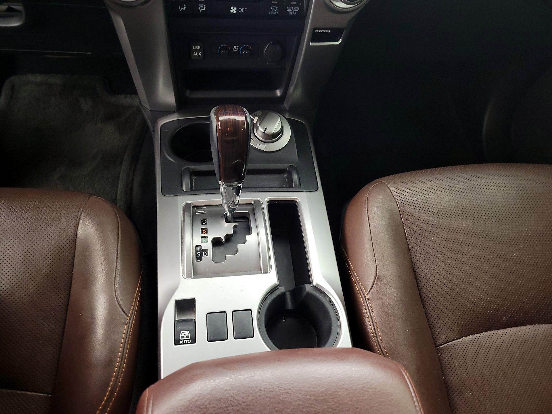 Thumbnail: 2016 Toyota 4Runner - 17