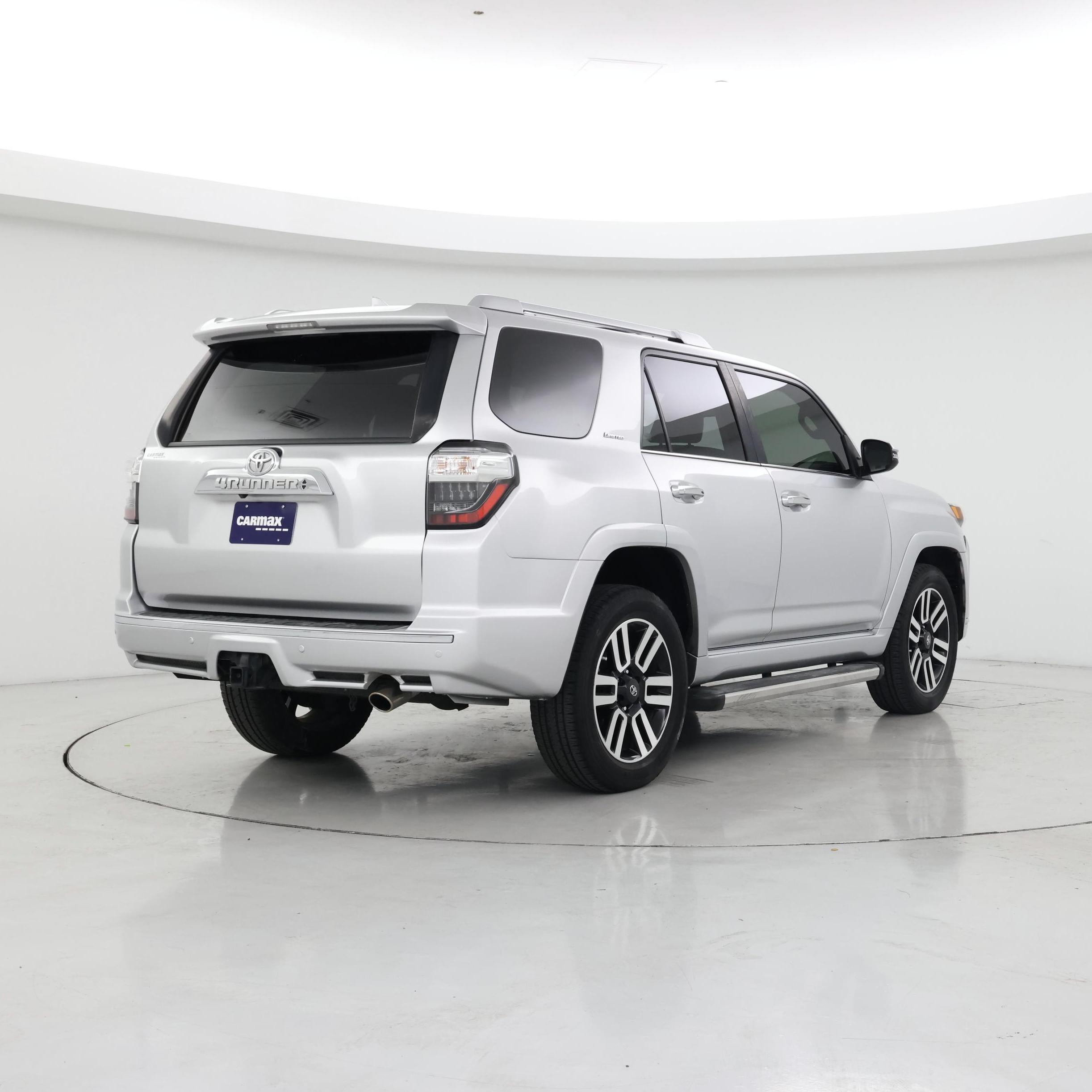 Thumbnail: 2016 Toyota 4Runner - 8