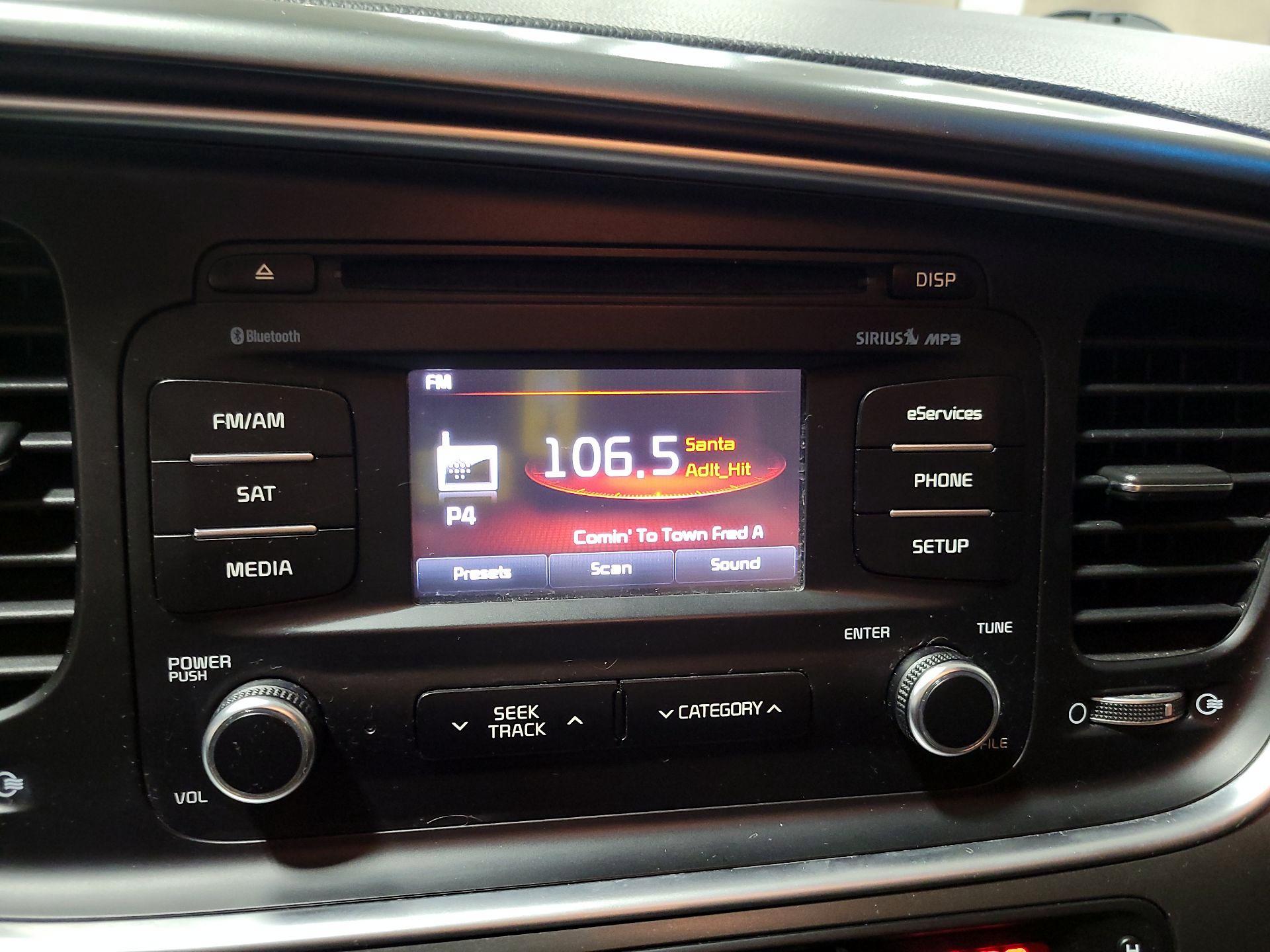 Thumbnail: 2015 Kia Optima - 15