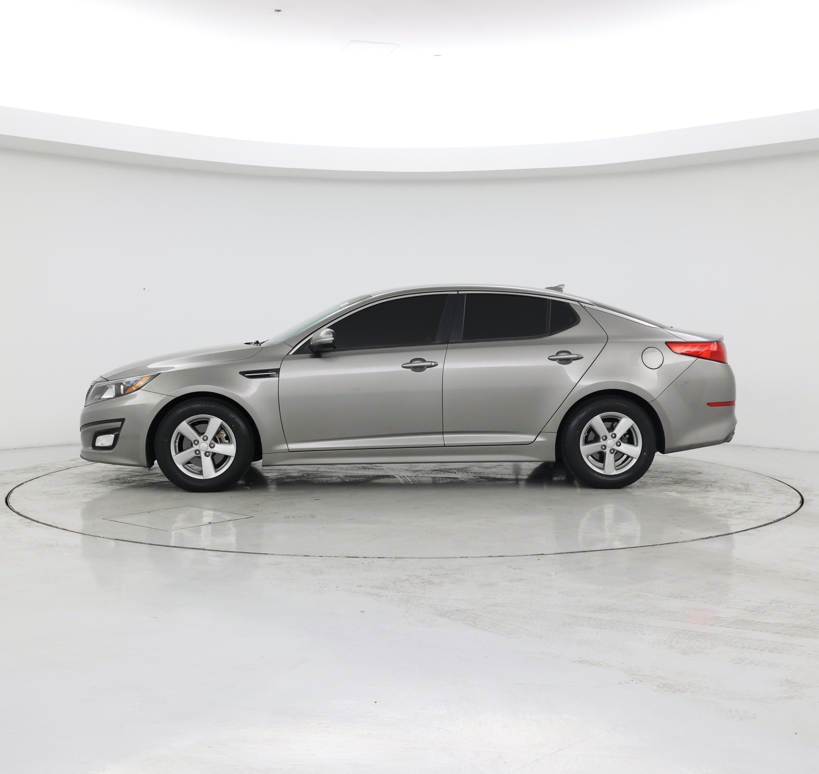 Thumbnail: 2015 Kia Optima - 3