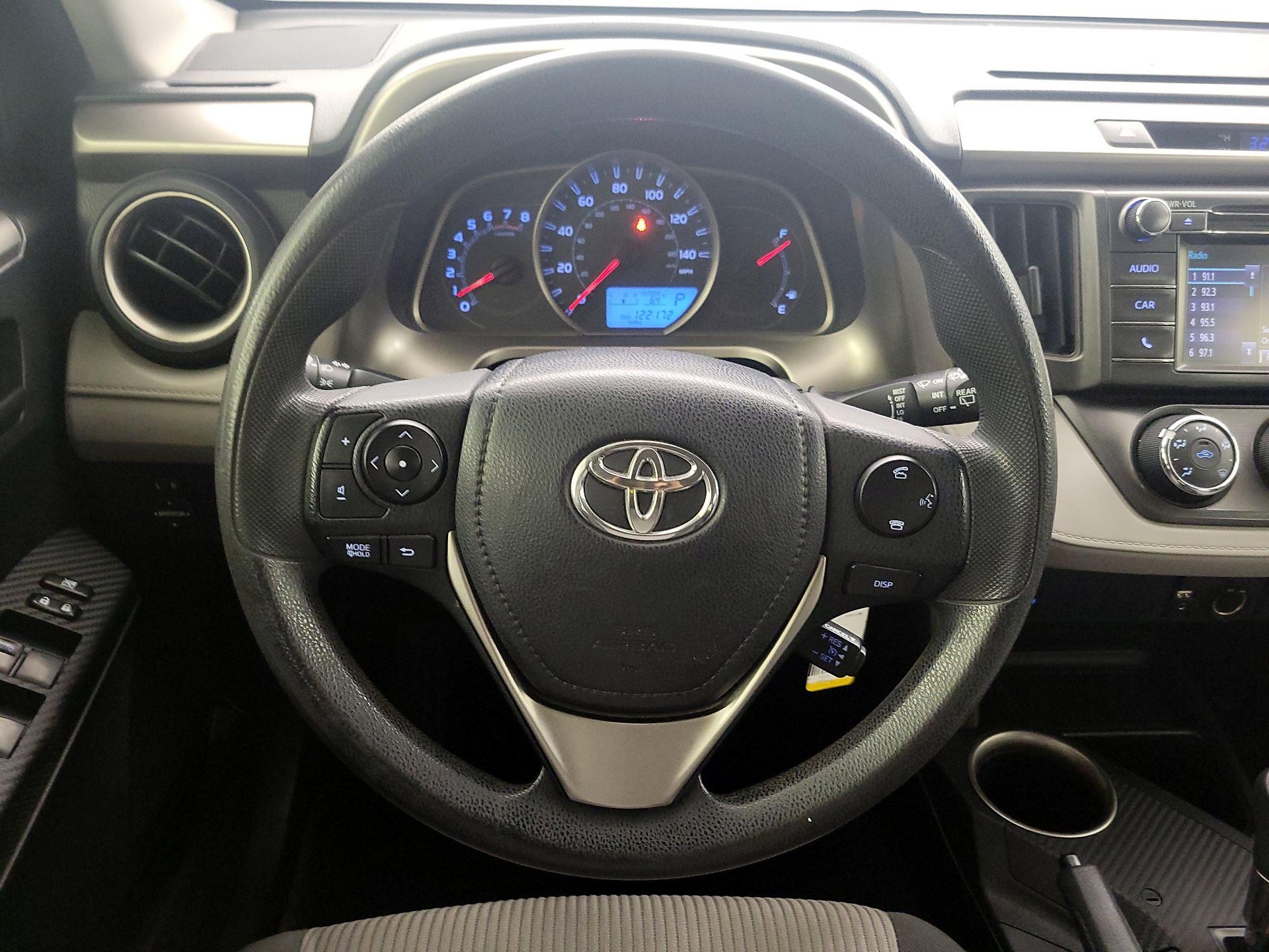 Thumbnail: 2014 Toyota RAV4 - 10